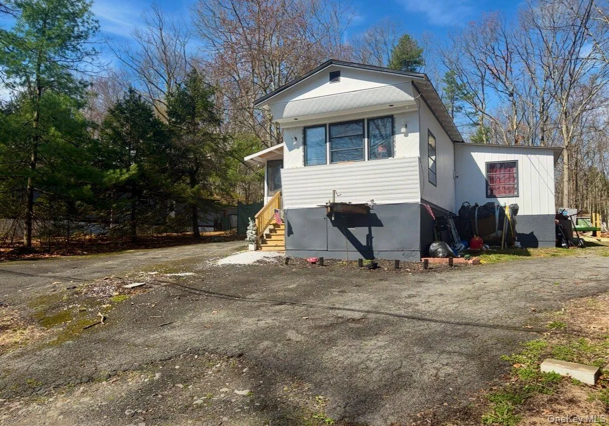 85 Delaware Trail, Lumberland, NY, 3 Bedrooms Bedrooms, 8 Rooms Rooms,2 BathroomsBathrooms,Residential,For Rent,Delaware,0,1008508 85 Delaware Trail, Lumberland, NY, 3 Bedrooms Bedrooms, 8 Rooms Rooms,2 BathroomsBathrooms,Residential,For Rent,Delaware,0,1008508