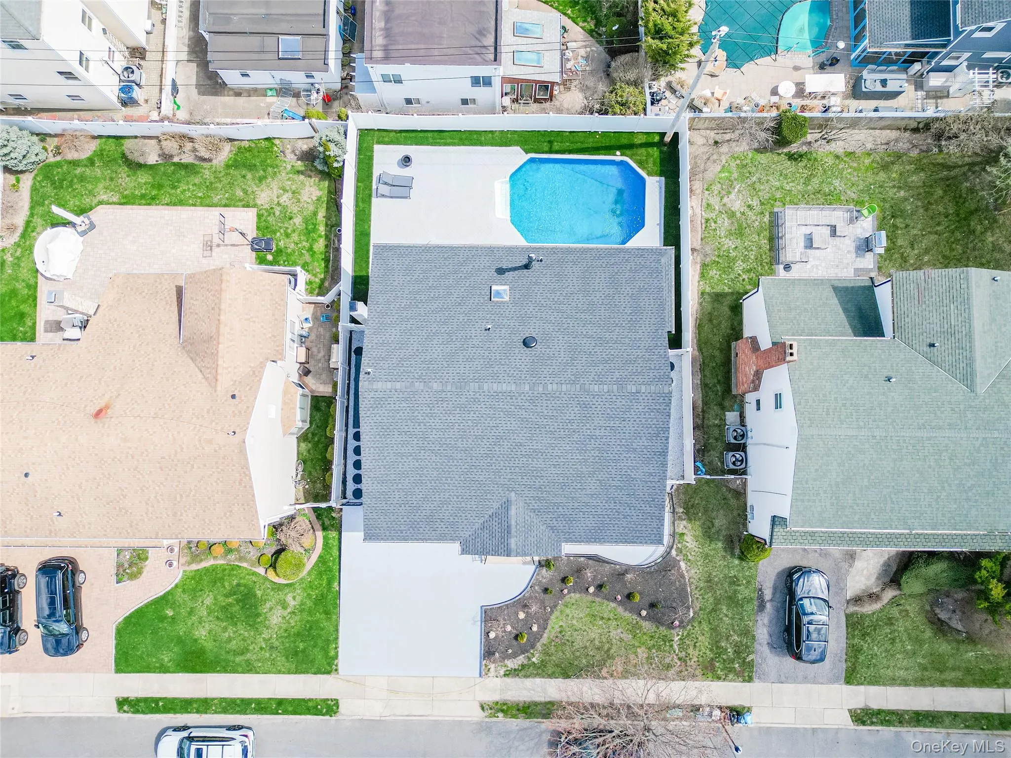 88 Mark Lane, Hempstead, NY, 5 Bedrooms Bedrooms, 12 Rooms Rooms,2 BathroomsBathrooms,Residential Lease,For Rent,Mark,0,1008511 88 Mark Lane, Hempstead, NY, 5 Bedrooms Bedrooms, 12 Rooms Rooms,2 BathroomsBathrooms,Residential Lease,For Rent,Mark,0,1008511