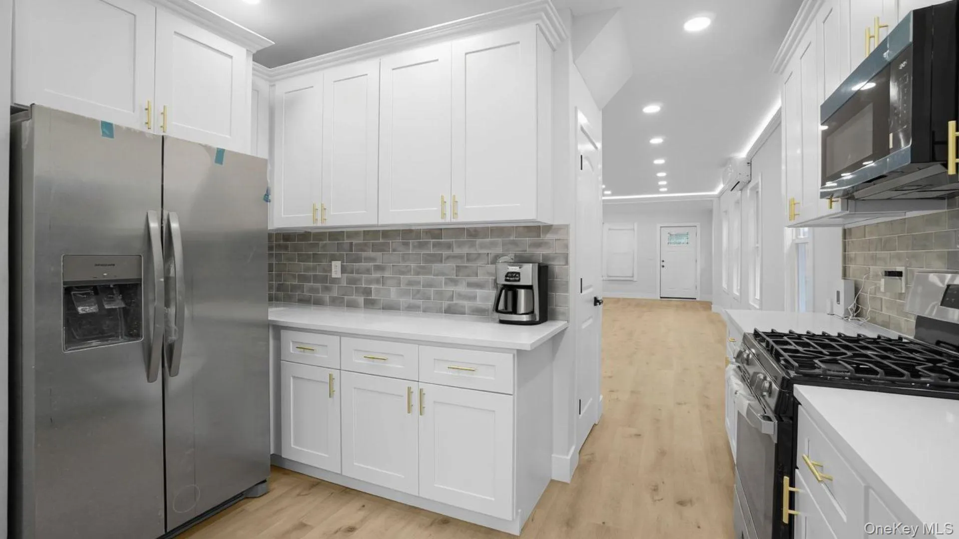 4219 Murdock Avenue, New York, NY, 3 Bedrooms Bedrooms, 6 Rooms Rooms,2 BathroomsBathrooms,Residential,For Rent,Murdock,0,1008512 4219 Murdock Avenue, New York, NY, 3 Bedrooms Bedrooms, 6 Rooms Rooms,2 BathroomsBathrooms,Residential,For Rent,Murdock,0,1008512