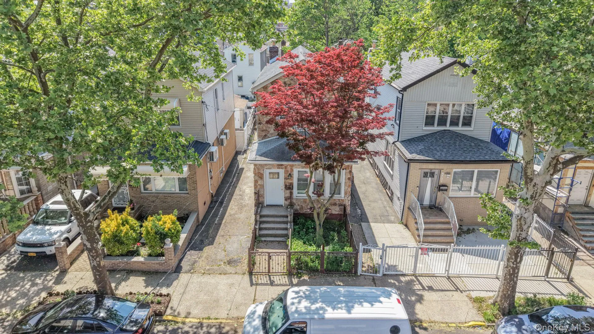 4219 Murdock Avenue, New York, NY, 3 Bedrooms Bedrooms, 6 Rooms Rooms,2 BathroomsBathrooms,Residential,For Rent,Murdock,0,1008512 4219 Murdock Avenue, New York, NY, 3 Bedrooms Bedrooms, 6 Rooms Rooms,2 BathroomsBathrooms,Residential,For Rent,Murdock,0,1008512