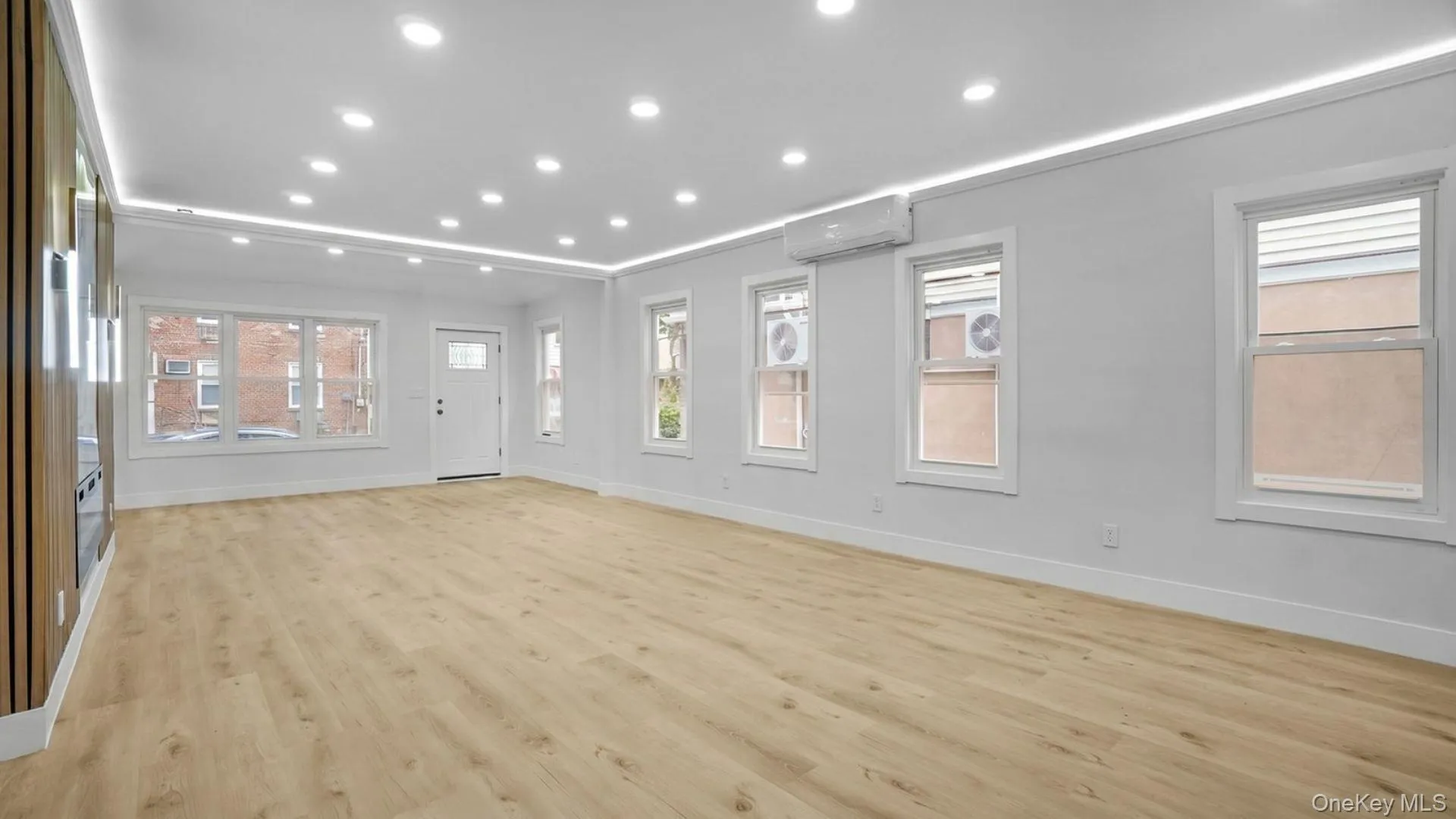 4219 Murdock Avenue, New York, NY, 3 Bedrooms Bedrooms, 6 Rooms Rooms,2 BathroomsBathrooms,Residential,For Rent,Murdock,0,1008512 4219 Murdock Avenue, New York, NY, 3 Bedrooms Bedrooms, 6 Rooms Rooms,2 BathroomsBathrooms,Residential,For Rent,Murdock,0,1008512