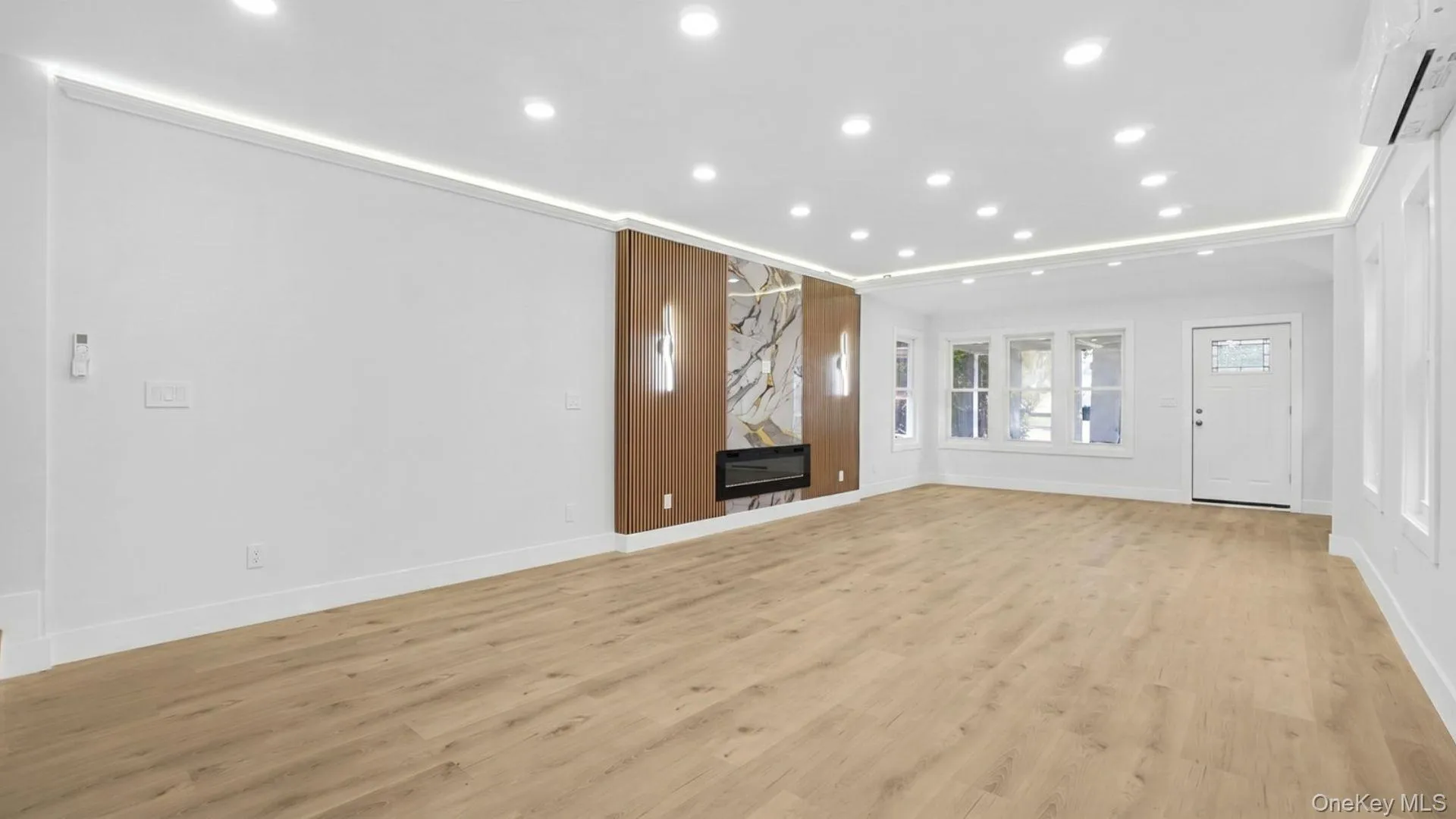 4219 Murdock Avenue, New York, NY, 3 Bedrooms Bedrooms, 6 Rooms Rooms,2 BathroomsBathrooms,Residential,For Rent,Murdock,0,1008512 4219 Murdock Avenue, New York, NY, 3 Bedrooms Bedrooms, 6 Rooms Rooms,2 BathroomsBathrooms,Residential,For Rent,Murdock,0,1008512
