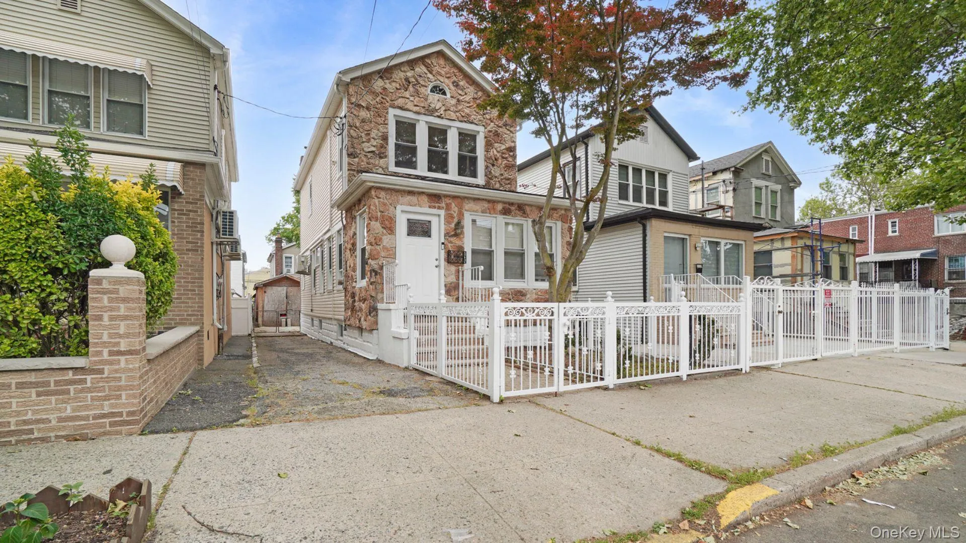 4219 Murdock Avenue, New York, NY, 3 Bedrooms Bedrooms, 6 Rooms Rooms,2 BathroomsBathrooms,Residential,For Rent,Murdock,0,1008512 4219 Murdock Avenue, New York, NY, 3 Bedrooms Bedrooms, 6 Rooms Rooms,2 BathroomsBathrooms,Residential,For Rent,Murdock,0,1008512