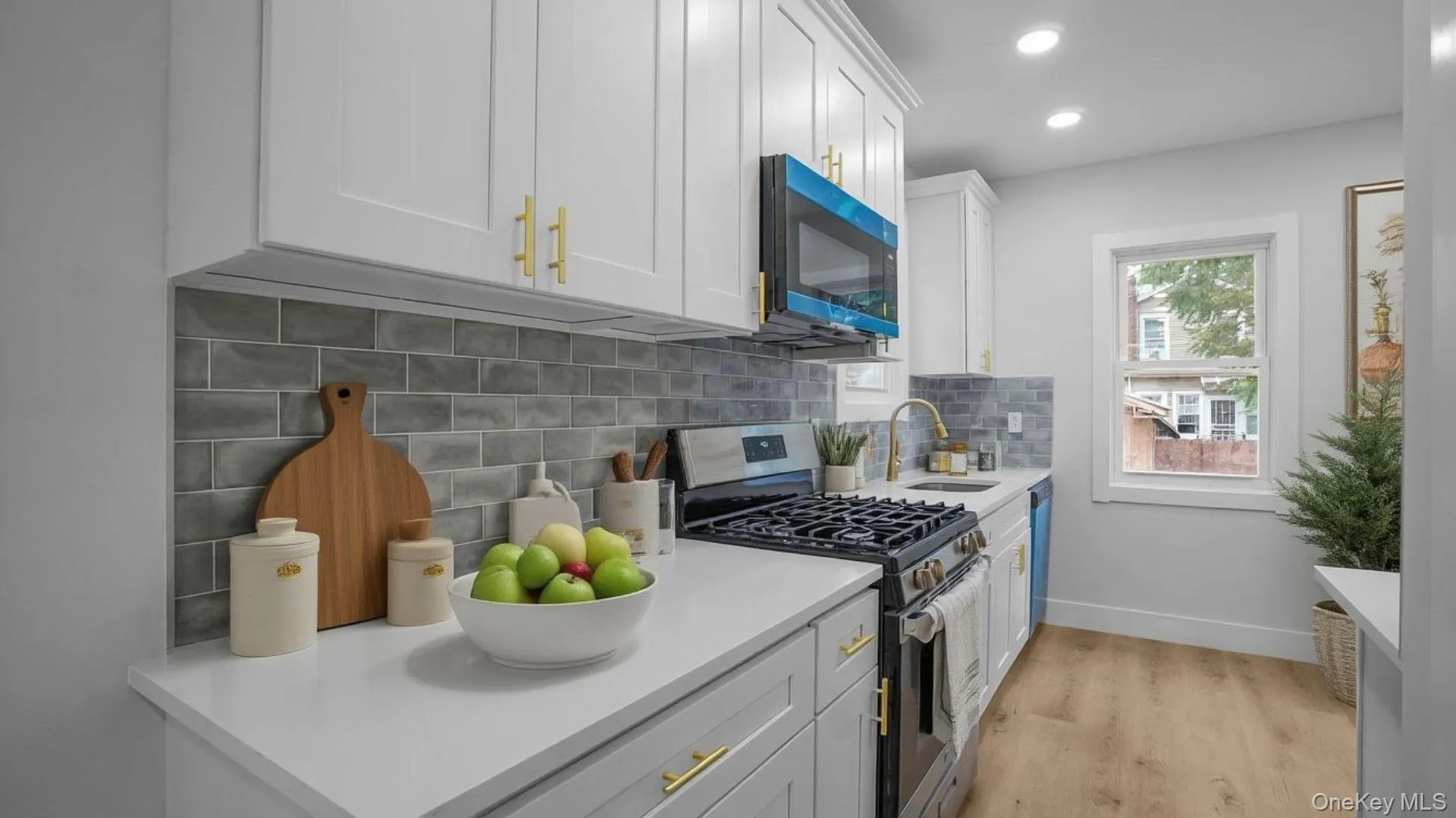 4219 Murdock Avenue, New York, NY, 3 Bedrooms Bedrooms, 6 Rooms Rooms,2 BathroomsBathrooms,Residential,For Rent,Murdock,0,1008512 4219 Murdock Avenue, New York, NY, 3 Bedrooms Bedrooms, 6 Rooms Rooms,2 BathroomsBathrooms,Residential,For Rent,Murdock,0,1008512