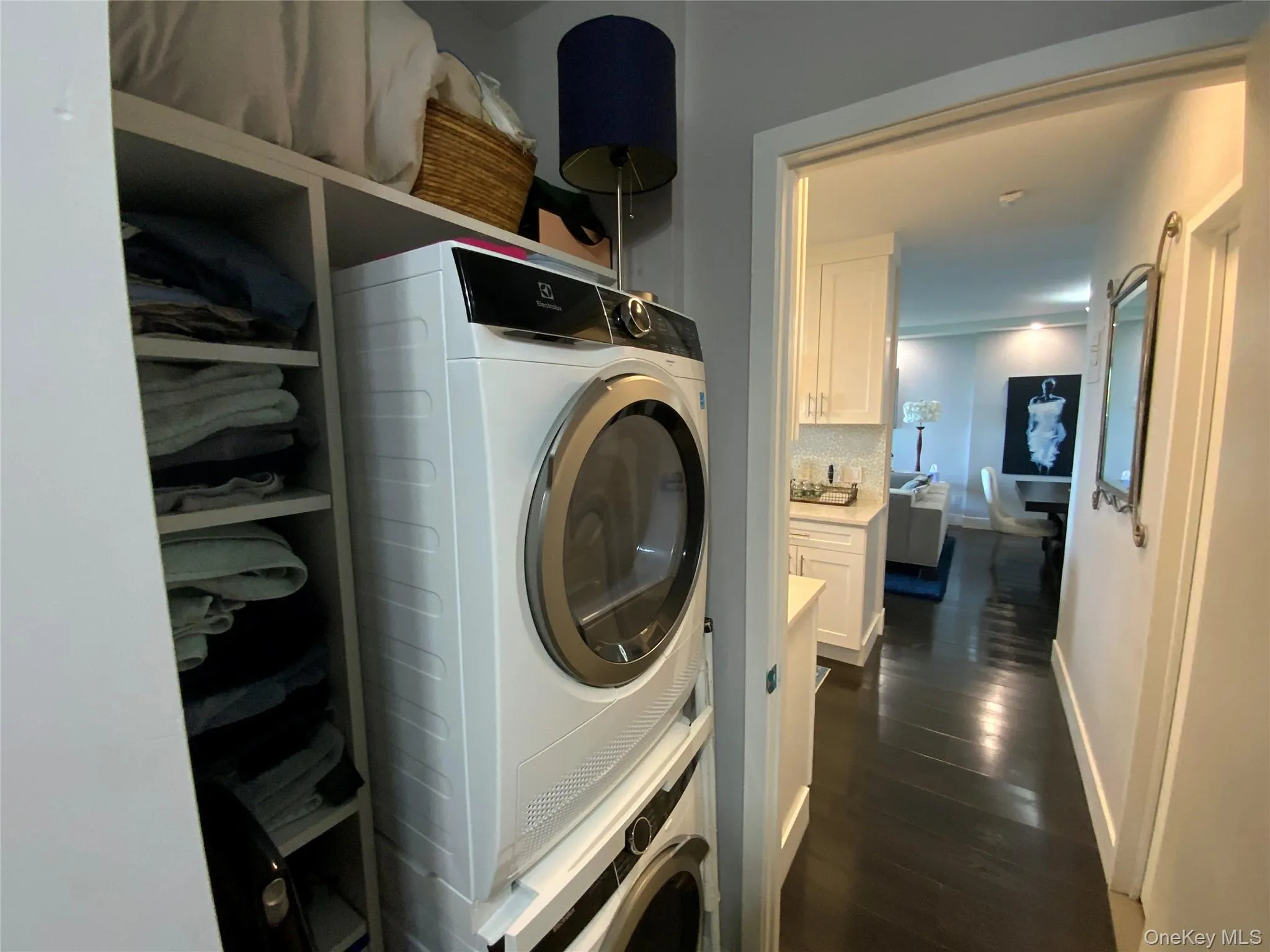 27010 Grand Central Parkway, New York, NY, 3 Rooms Rooms,1 BathroomBathrooms,Residential,For Rent,Grand Central,0,1008514 27010 Grand Central Parkway, New York, NY, 3 Rooms Rooms,1 BathroomBathrooms,Residential,For Rent,Grand Central,0,1008514