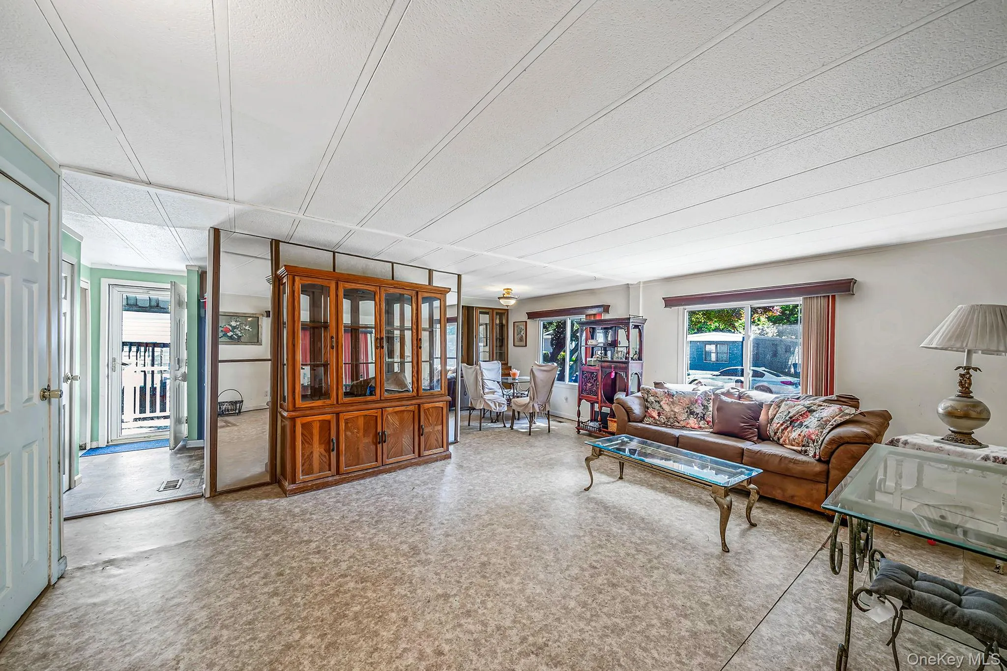 14 Buttercup Drive, Islip, NY, 2 Bedrooms Bedrooms, 5 Rooms Rooms,1 BathroomBathrooms,Residential,For Rent,Buttercup,0,1008522 14 Buttercup Drive, Islip, NY, 2 Bedrooms Bedrooms, 5 Rooms Rooms,1 BathroomBathrooms,Residential,For Rent,Buttercup,0,1008522