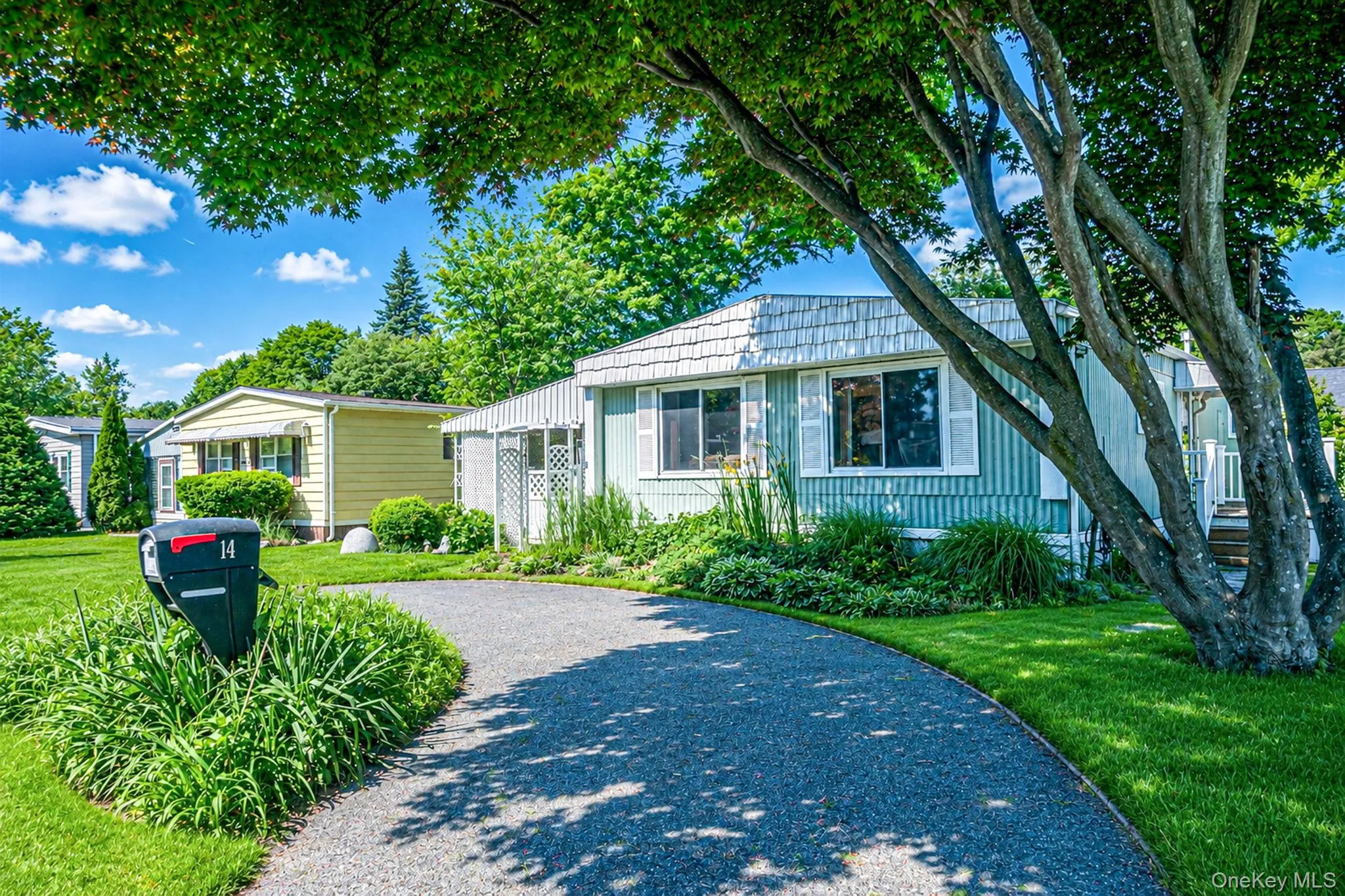 14 Buttercup Drive, Islip, NY, 2 Bedrooms Bedrooms, 5 Rooms Rooms,1 BathroomBathrooms,Residential,For Rent,Buttercup,0,1008522 14 Buttercup Drive, Islip, NY, 2 Bedrooms Bedrooms, 5 Rooms Rooms,1 BathroomBathrooms,Residential,For Rent,Buttercup,0,1008522