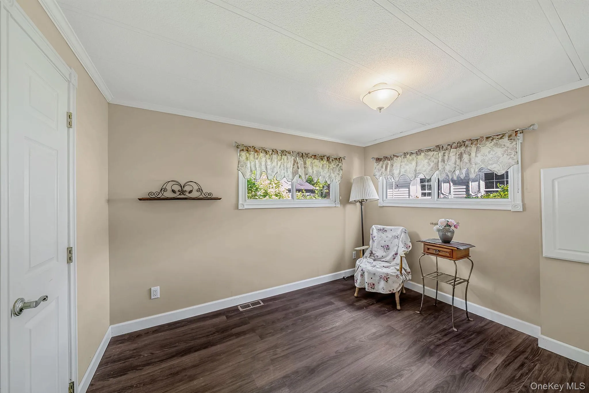 14 Buttercup Drive, Islip, NY, 2 Bedrooms Bedrooms, 5 Rooms Rooms,1 BathroomBathrooms,Residential,For Rent,Buttercup,0,1008522 14 Buttercup Drive, Islip, NY, 2 Bedrooms Bedrooms, 5 Rooms Rooms,1 BathroomBathrooms,Residential,For Rent,Buttercup,0,1008522