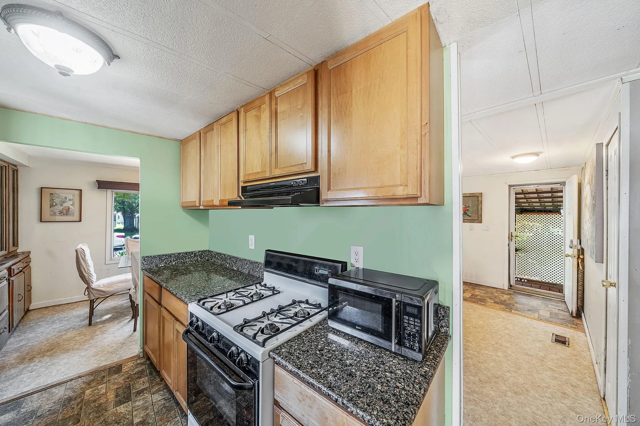 14 Buttercup Drive, Islip, NY, 2 Bedrooms Bedrooms, 5 Rooms Rooms,1 BathroomBathrooms,Residential,For Rent,Buttercup,0,1008522 14 Buttercup Drive, Islip, NY, 2 Bedrooms Bedrooms, 5 Rooms Rooms,1 BathroomBathrooms,Residential,For Rent,Buttercup,0,1008522