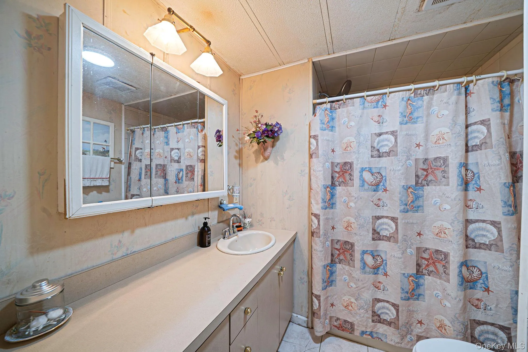 14 Buttercup Drive, Islip, NY, 2 Bedrooms Bedrooms, 5 Rooms Rooms,1 BathroomBathrooms,Residential,For Rent,Buttercup,0,1008522 14 Buttercup Drive, Islip, NY, 2 Bedrooms Bedrooms, 5 Rooms Rooms,1 BathroomBathrooms,Residential,For Rent,Buttercup,0,1008522
