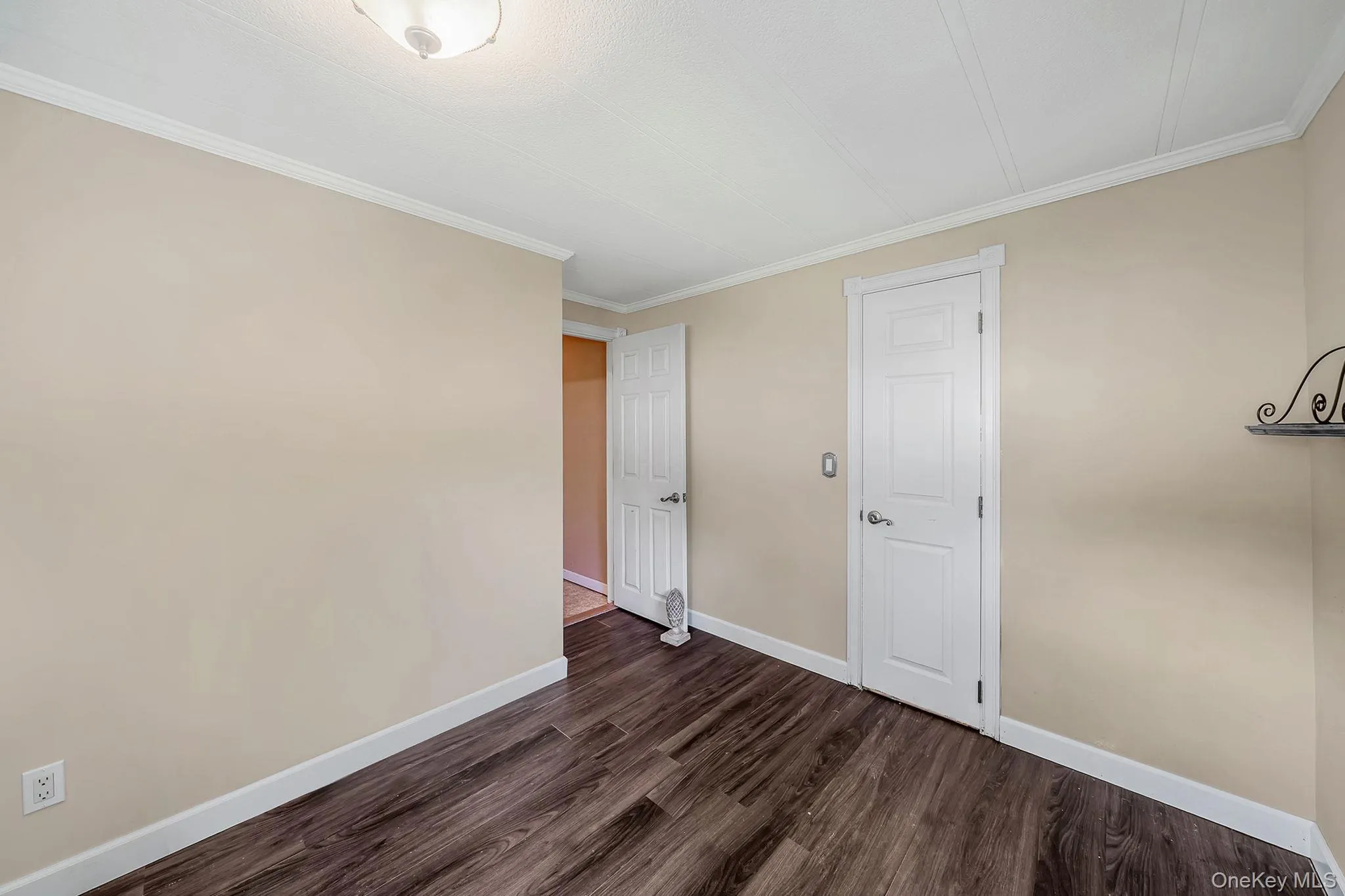 14 Buttercup Drive, Islip, NY, 2 Bedrooms Bedrooms, 5 Rooms Rooms,1 BathroomBathrooms,Residential,For Rent,Buttercup,0,1008522 14 Buttercup Drive, Islip, NY, 2 Bedrooms Bedrooms, 5 Rooms Rooms,1 BathroomBathrooms,Residential,For Rent,Buttercup,0,1008522