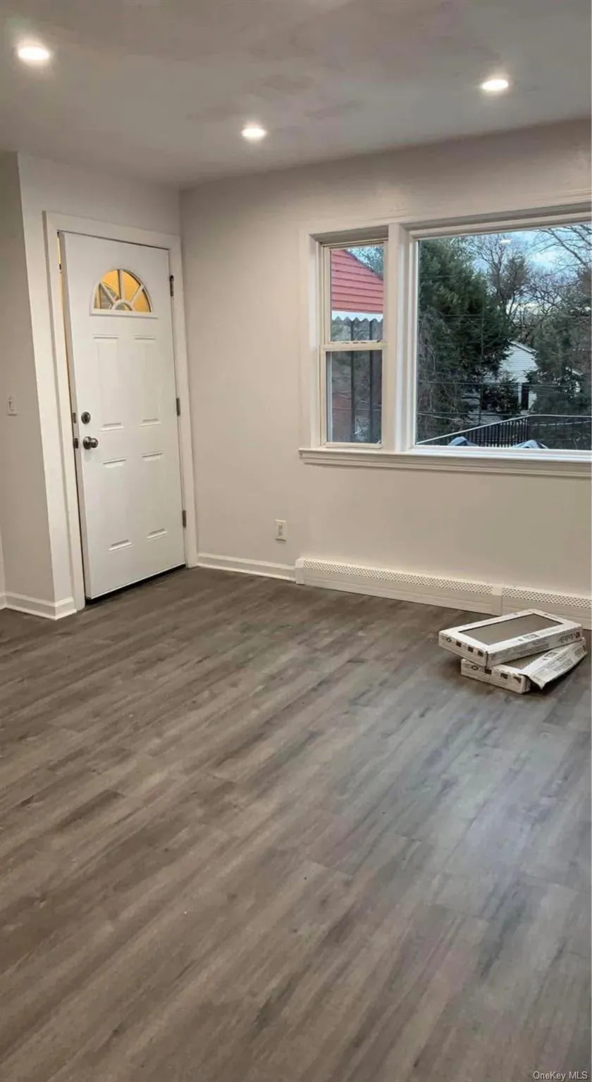 79 Halley Street, Yonkers, NY, 1 Bedroom Bedrooms, 2 Rooms Rooms,1 BathroomBathrooms,Residential,For Rent,Halley,0,1008526 79 Halley Street, Yonkers, NY, 1 Bedroom Bedrooms, 2 Rooms Rooms,1 BathroomBathrooms,Residential,For Rent,Halley,0,1008526