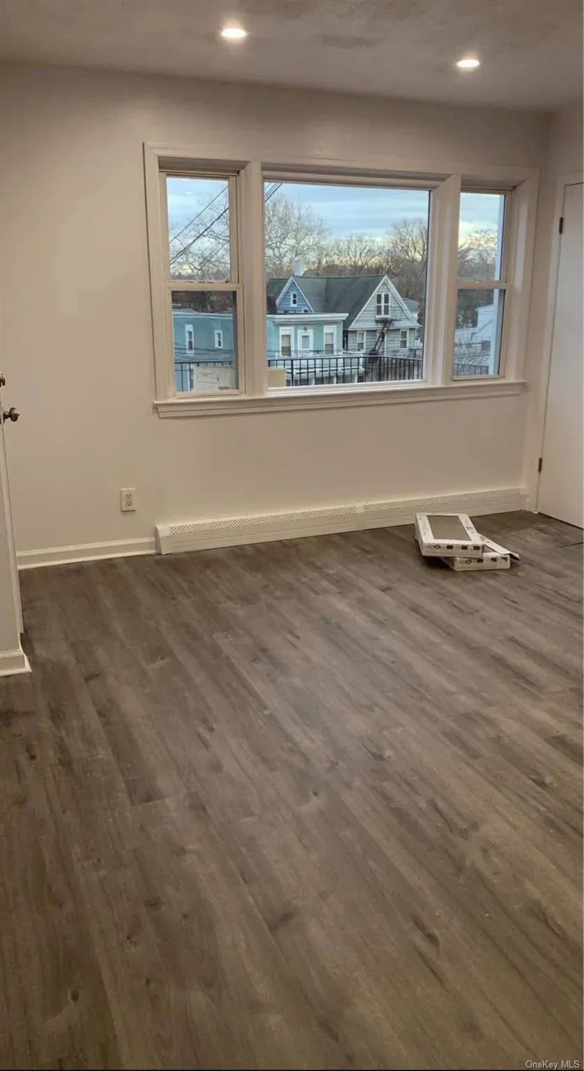 79 Halley Street, Yonkers, NY, 1 Bedroom Bedrooms, 2 Rooms Rooms,1 BathroomBathrooms,Residential,For Rent,Halley,0,1008526 79 Halley Street, Yonkers, NY, 1 Bedroom Bedrooms, 2 Rooms Rooms,1 BathroomBathrooms,Residential,For Rent,Halley,0,1008526