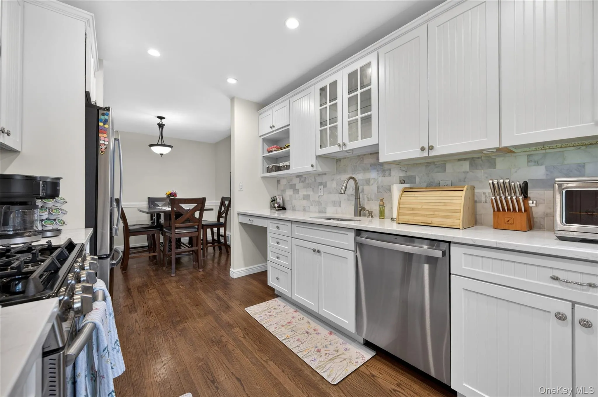 18U Madison Park Gardens, North Hempstead, NY, 2 Bedrooms Bedrooms, 4 Rooms Rooms,1 BathroomBathrooms,Residential,For Rent,Madison Park Gardens,0,1008532 18U Madison Park Gardens, North Hempstead, NY, 2 Bedrooms Bedrooms, 4 Rooms Rooms,1 BathroomBathrooms,Residential,For Rent,Madison Park Gardens,0,1008532