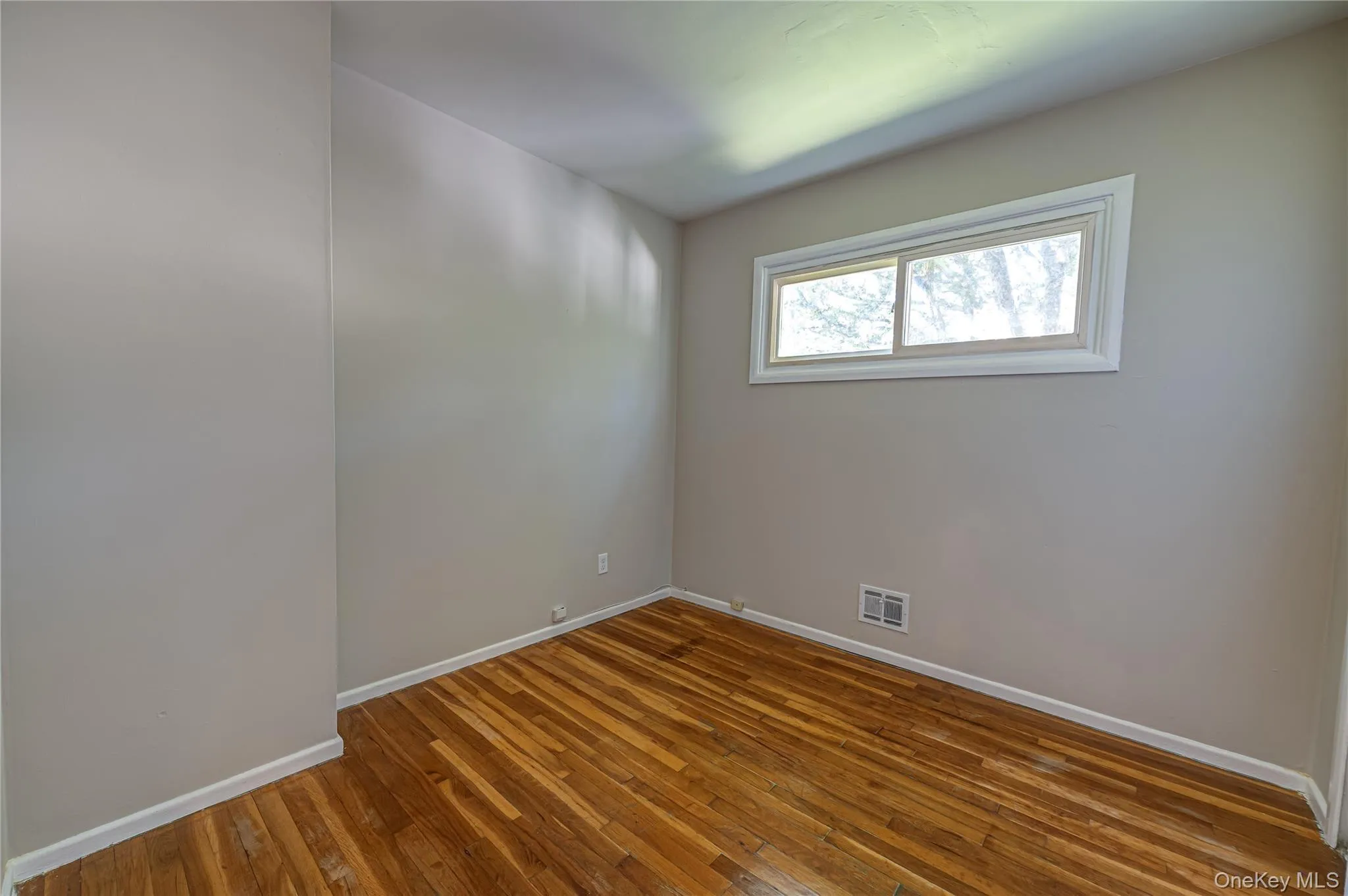 31 Pickwick Drive, Smithtown, NY, 3 Bedrooms Bedrooms, 6 Rooms Rooms,2 BathroomsBathrooms,Residential,For Rent,Pickwick,0,1008534 31 Pickwick Drive, Smithtown, NY, 3 Bedrooms Bedrooms, 6 Rooms Rooms,2 BathroomsBathrooms,Residential,For Rent,Pickwick,0,1008534