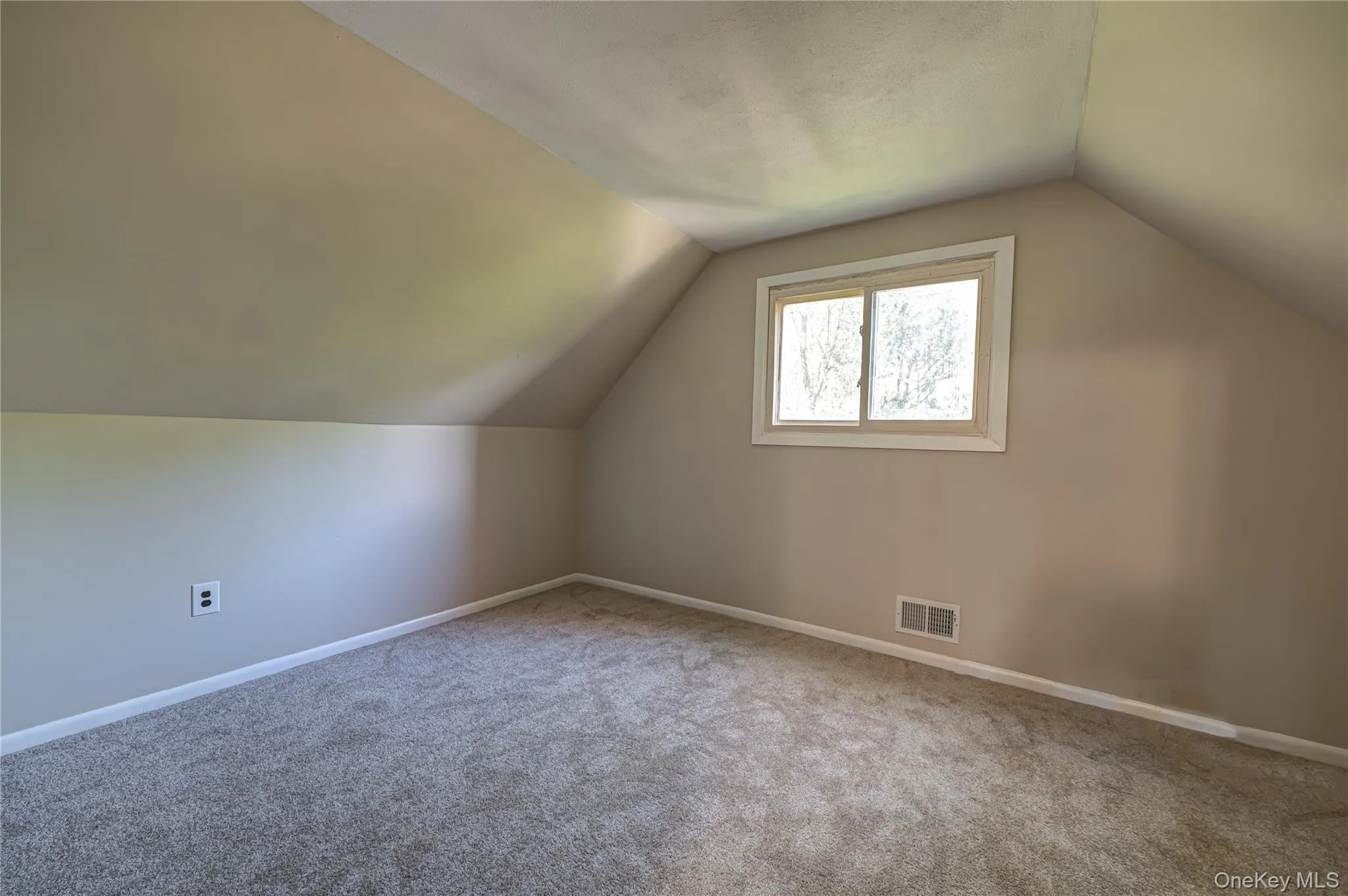 31 Pickwick Drive, Smithtown, NY, 3 Bedrooms Bedrooms, 6 Rooms Rooms,2 BathroomsBathrooms,Residential,For Rent,Pickwick,0,1008534 31 Pickwick Drive, Smithtown, NY, 3 Bedrooms Bedrooms, 6 Rooms Rooms,2 BathroomsBathrooms,Residential,For Rent,Pickwick,0,1008534