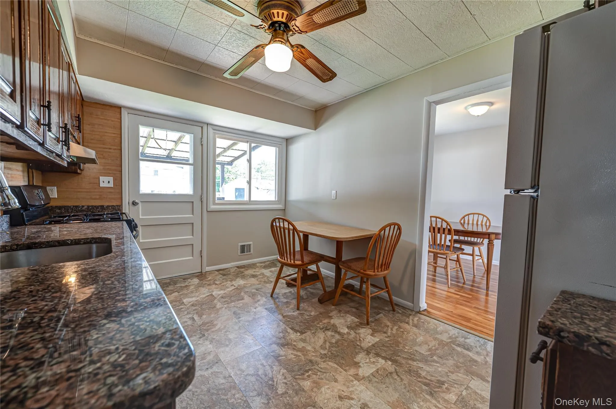 31 Pickwick Drive, Smithtown, NY, 3 Bedrooms Bedrooms, 6 Rooms Rooms,2 BathroomsBathrooms,Residential,For Rent,Pickwick,0,1008534 31 Pickwick Drive, Smithtown, NY, 3 Bedrooms Bedrooms, 6 Rooms Rooms,2 BathroomsBathrooms,Residential,For Rent,Pickwick,0,1008534
