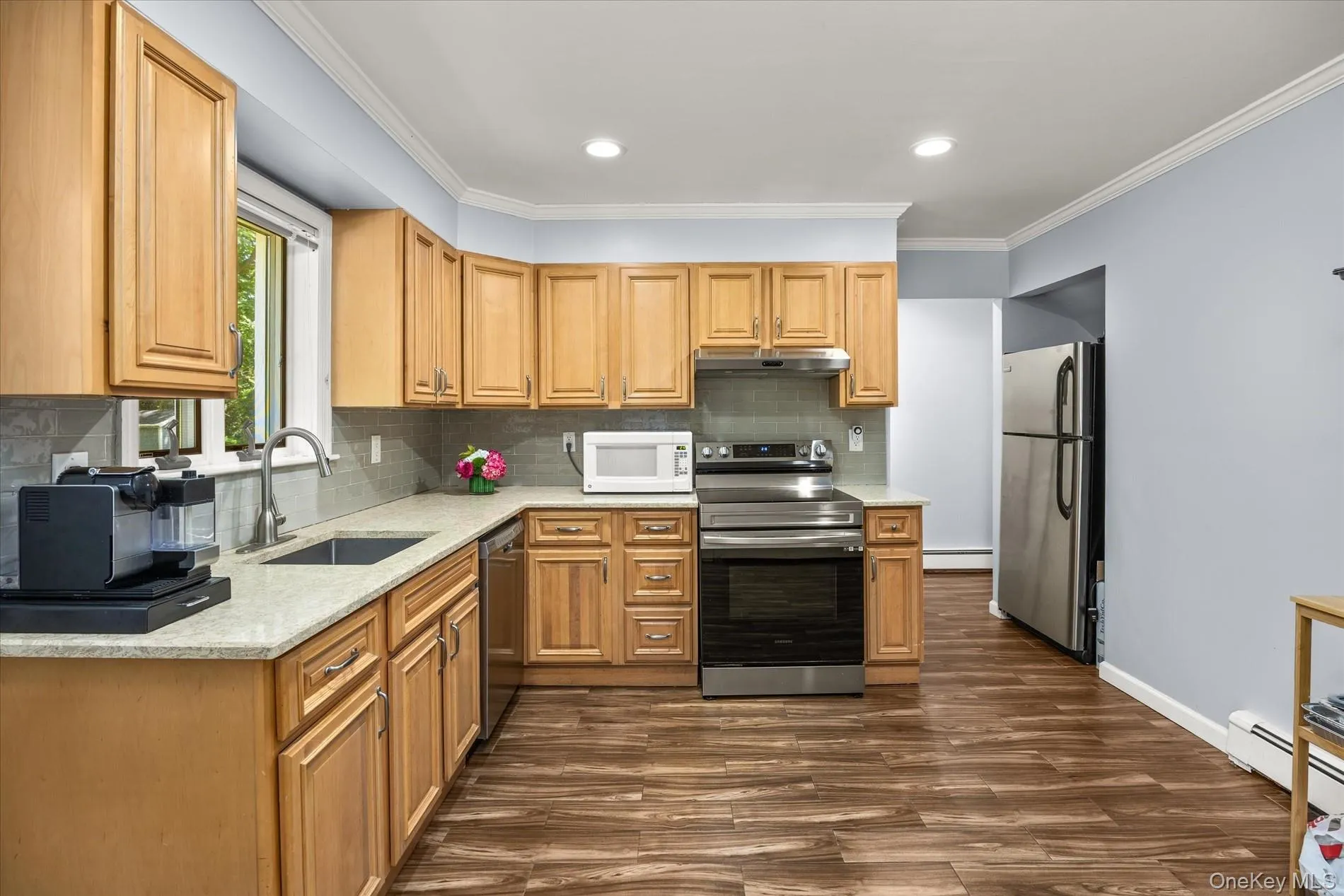 55 Warwick Road, North Hempstead, NY, 4 Bedrooms Bedrooms, 8 Rooms Rooms,2 BathroomsBathrooms,Residential Lease,For Rent,Warwick,0,1008541 55 Warwick Road, North Hempstead, NY, 4 Bedrooms Bedrooms, 8 Rooms Rooms,2 BathroomsBathrooms,Residential Lease,For Rent,Warwick,0,1008541
