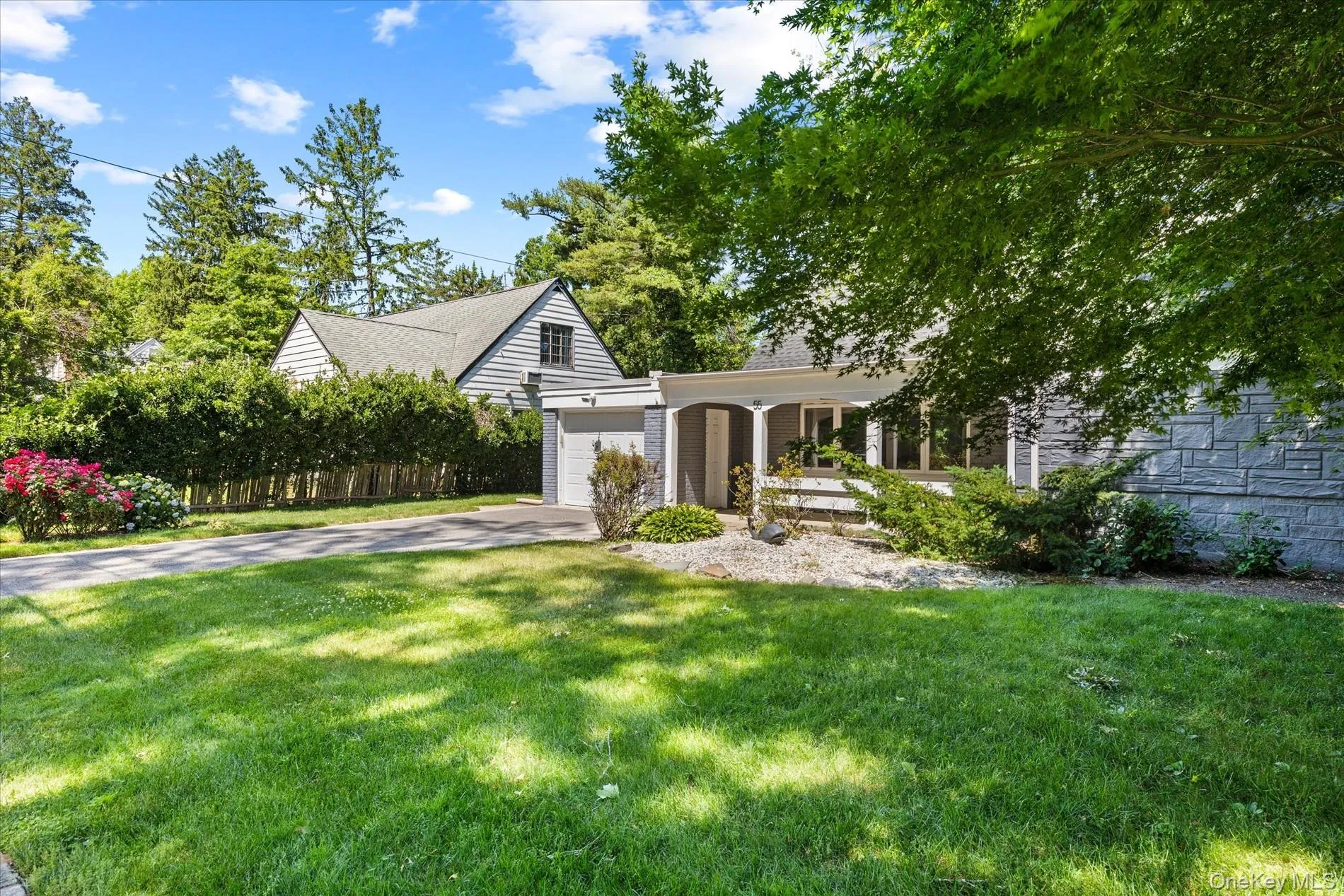 55 Warwick Road, North Hempstead, NY, 4 Bedrooms Bedrooms, 8 Rooms Rooms,2 BathroomsBathrooms,Residential Lease,For Rent,Warwick,0,1008541 55 Warwick Road, North Hempstead, NY, 4 Bedrooms Bedrooms, 8 Rooms Rooms,2 BathroomsBathrooms,Residential Lease,For Rent,Warwick,0,1008541