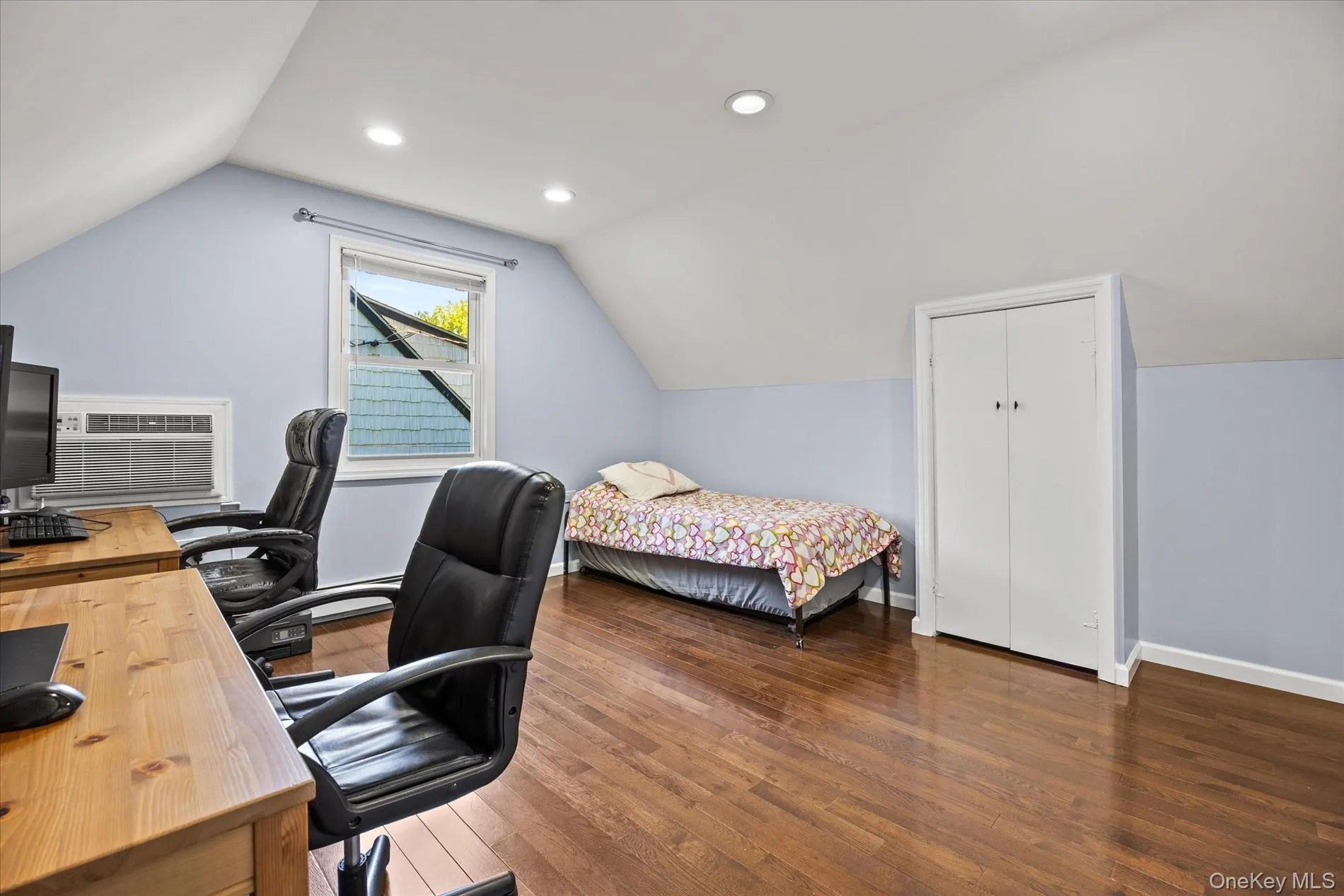 55 Warwick Road, North Hempstead, NY, 4 Bedrooms Bedrooms, 8 Rooms Rooms,2 BathroomsBathrooms,Residential Lease,For Rent,Warwick,0,1008541 55 Warwick Road, North Hempstead, NY, 4 Bedrooms Bedrooms, 8 Rooms Rooms,2 BathroomsBathrooms,Residential Lease,For Rent,Warwick,0,1008541