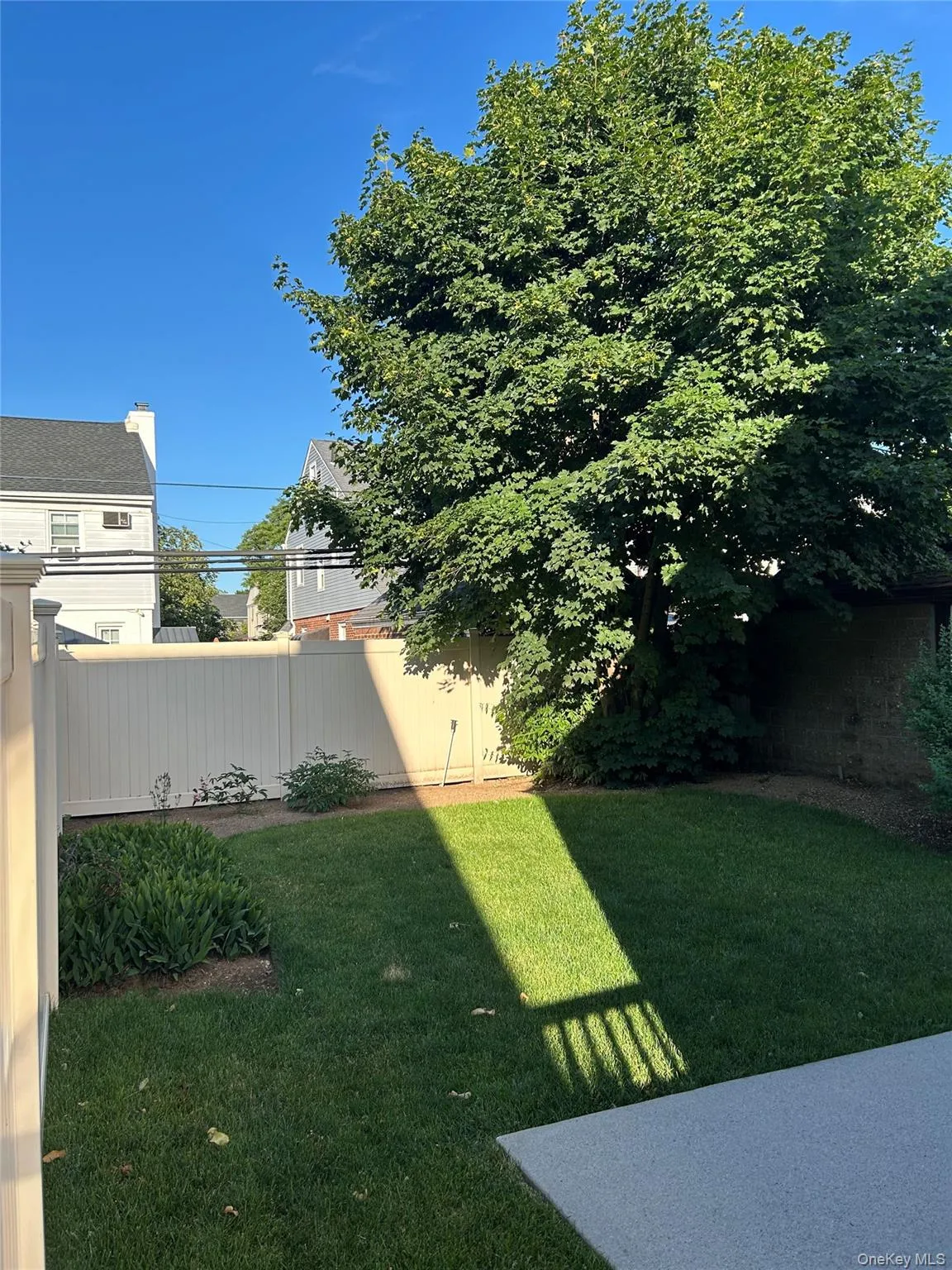 8721 250th Street, New York, NY, 3 Bedrooms Bedrooms, 7 Rooms Rooms,1 BathroomBathrooms,Residential,For Rent,250th,0,1008542 8721 250th Street, New York, NY, 3 Bedrooms Bedrooms, 7 Rooms Rooms,1 BathroomBathrooms,Residential,For Rent,250th,0,1008542
