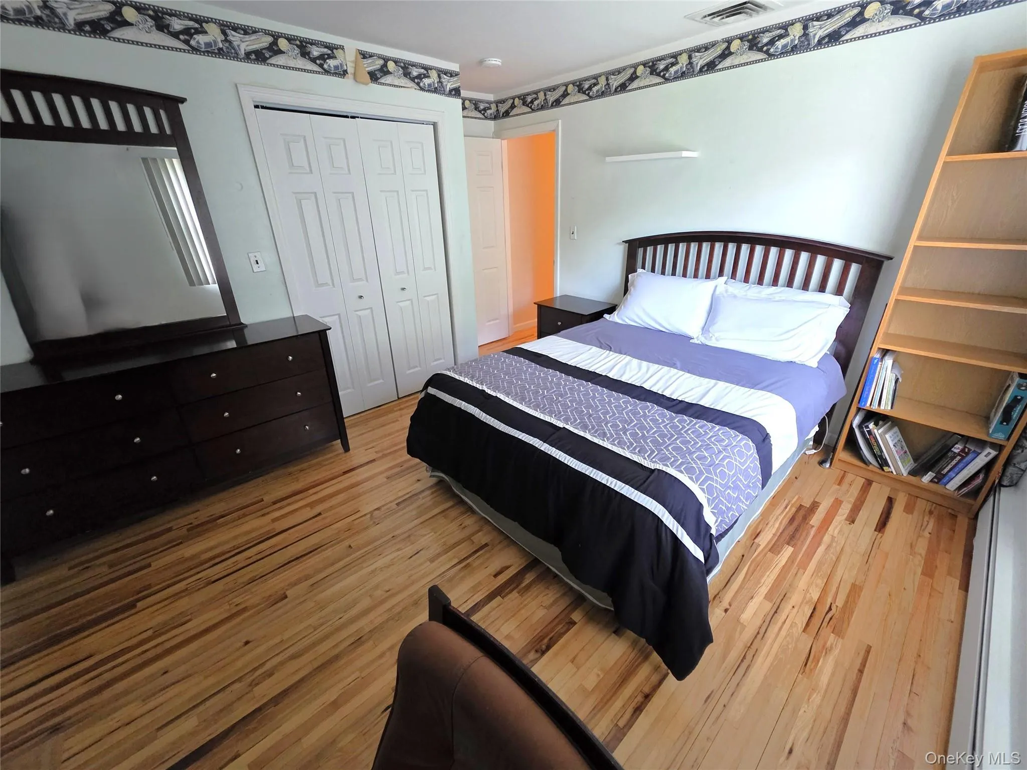 3rd Bedroom - Queen Sized 3rd Bedroom - Queen Sized