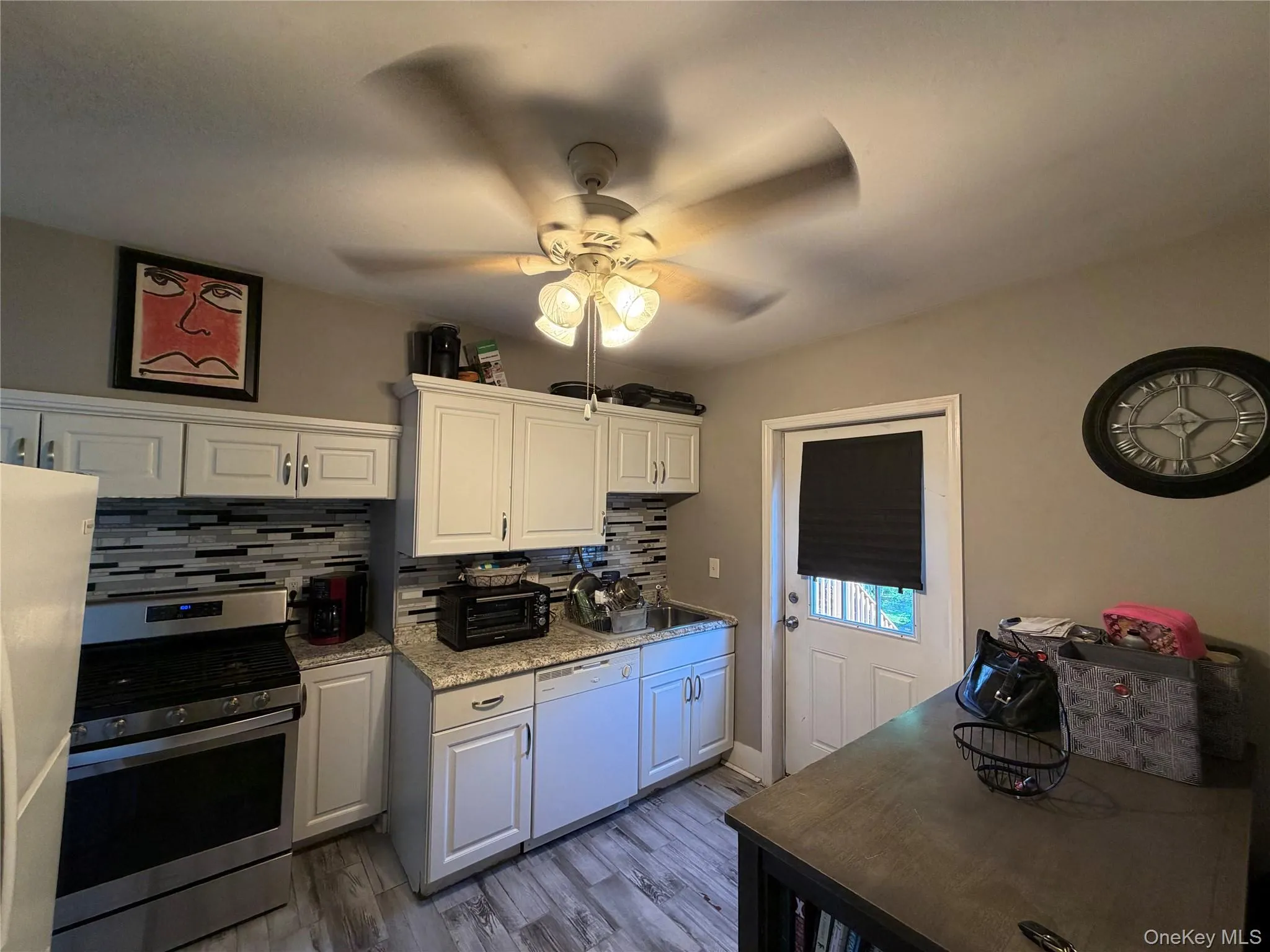 750 Broadway, Newburgh (city), NY, 2 Bedrooms Bedrooms, 3 Rooms Rooms,1 BathroomBathrooms,Residential Lease,For Rent,Broadway,0,1008547 750 Broadway, Newburgh (city), NY, 2 Bedrooms Bedrooms, 3 Rooms Rooms,1 BathroomBathrooms,Residential Lease,For Rent,Broadway,0,1008547