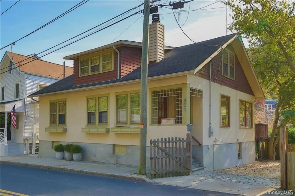351 Piermont Avenue, Orangetown, NY, 3 Bedrooms Bedrooms, 9 Rooms Rooms,1 BathroomBathrooms,Residential Lease,For Rent,Piermont,0,1008555 351 Piermont Avenue, Orangetown, NY, 3 Bedrooms Bedrooms, 9 Rooms Rooms,1 BathroomBathrooms,Residential Lease,For Rent,Piermont,0,1008555