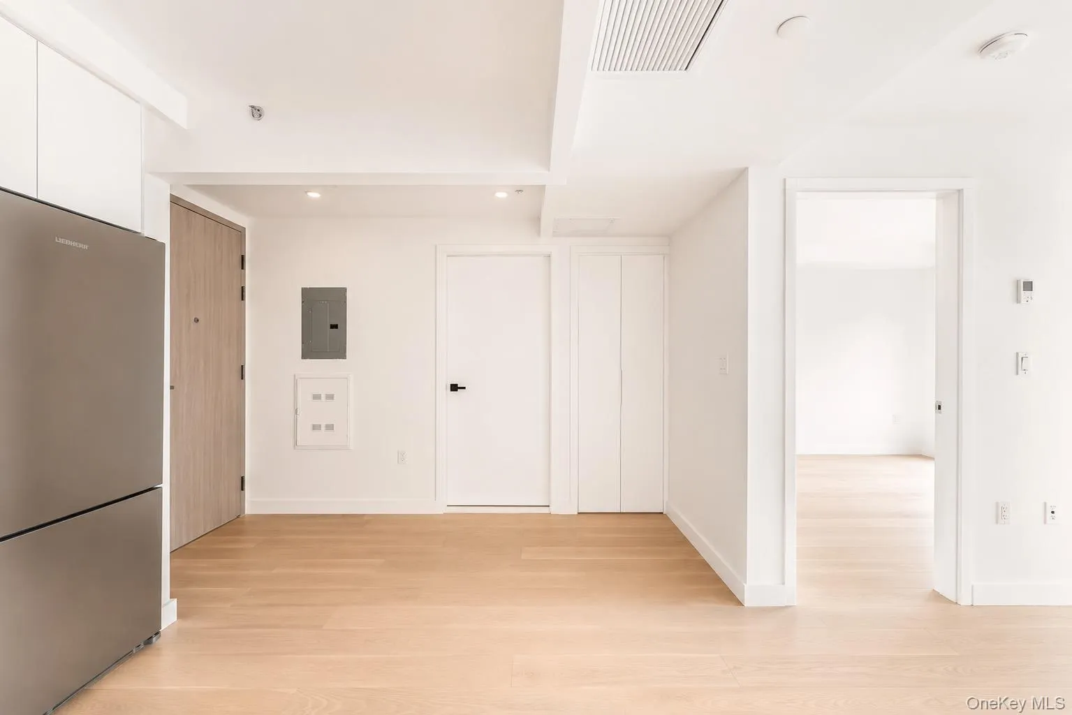144-49 Northern blvd, New York, NY, 1 Bedroom Bedrooms, 4 Rooms Rooms,1 BathroomBathrooms,Residential,For Rent,Northern blvd,0,1008557 144-49 Northern blvd, New York, NY, 1 Bedroom Bedrooms, 4 Rooms Rooms,1 BathroomBathrooms,Residential,For Rent,Northern blvd,0,1008557