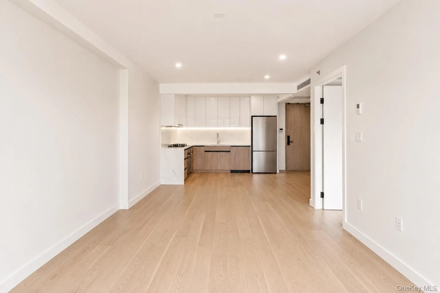 144-49 Northern blvd, New York, NY, 1 Bedroom Bedrooms, 4 Rooms Rooms,1 BathroomBathrooms,Residential,For Rent,Northern blvd,0,1008557 144-49 Northern blvd, New York, NY, 1 Bedroom Bedrooms, 4 Rooms Rooms,1 BathroomBathrooms,Residential,For Rent,Northern blvd,0,1008557