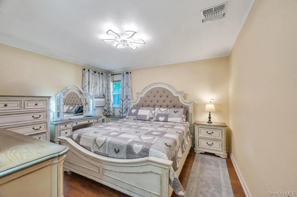 34 Windus Drive, Brookhaven, NY, 4 Bedrooms Bedrooms, 6 Rooms Rooms,1 BathroomBathrooms,Residential,For Rent,Windus,0,1008558 34 Windus Drive, Brookhaven, NY, 4 Bedrooms Bedrooms, 6 Rooms Rooms,1 BathroomBathrooms,Residential,For Rent,Windus,0,1008558