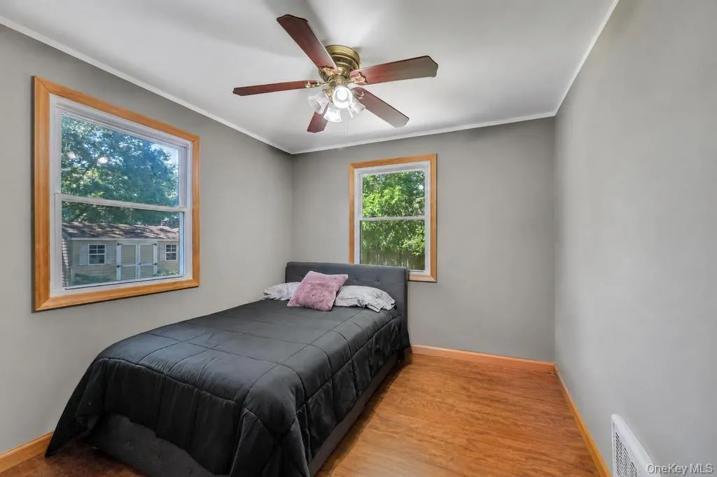 34 Windus Drive, Brookhaven, NY, 4 Bedrooms Bedrooms, 6 Rooms Rooms,1 BathroomBathrooms,Residential,For Rent,Windus,0,1008558 34 Windus Drive, Brookhaven, NY, 4 Bedrooms Bedrooms, 6 Rooms Rooms,1 BathroomBathrooms,Residential,For Rent,Windus,0,1008558