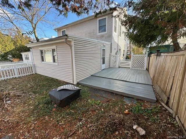 11 Nesaquake Avenue, North Hempstead, NY, 2 Bedrooms Bedrooms, 4 Rooms Rooms,1 BathroomBathrooms,Residential Lease,For Rent,Nesaquake,0,1008563 11 Nesaquake Avenue, North Hempstead, NY, 2 Bedrooms Bedrooms, 4 Rooms Rooms,1 BathroomBathrooms,Residential Lease,For Rent,Nesaquake,0,1008563