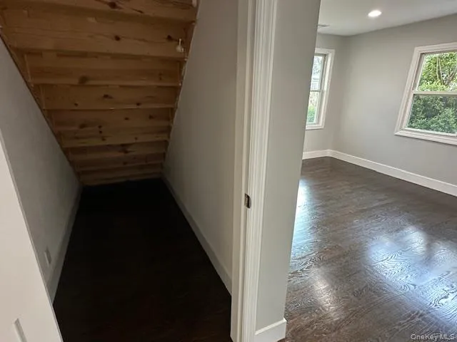 11 Nesaquake Avenue, North Hempstead, NY, 2 Bedrooms Bedrooms, 4 Rooms Rooms,1 BathroomBathrooms,Residential Lease,For Rent,Nesaquake,0,1008563 11 Nesaquake Avenue, North Hempstead, NY, 2 Bedrooms Bedrooms, 4 Rooms Rooms,1 BathroomBathrooms,Residential Lease,For Rent,Nesaquake,0,1008563