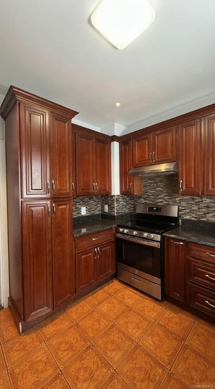 10726 113th Street, New York, NY, 5 Bedrooms Bedrooms, 12 Rooms Rooms,3 BathroomsBathrooms,Residential,For Rent,113th,0,1008565 10726 113th Street, New York, NY, 5 Bedrooms Bedrooms, 12 Rooms Rooms,3 BathroomsBathrooms,Residential,For Rent,113th,0,1008565