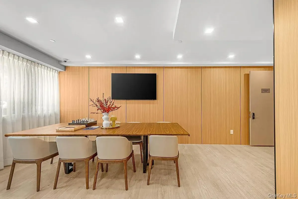 40-22 61st Street, New York, NY, 2 Bedrooms Bedrooms, 5 Rooms Rooms,2 BathroomsBathrooms,Residential,For Rent,61st,0,1008578 40-22 61st Street, New York, NY, 2 Bedrooms Bedrooms, 5 Rooms Rooms,2 BathroomsBathrooms,Residential,For Rent,61st,0,1008578