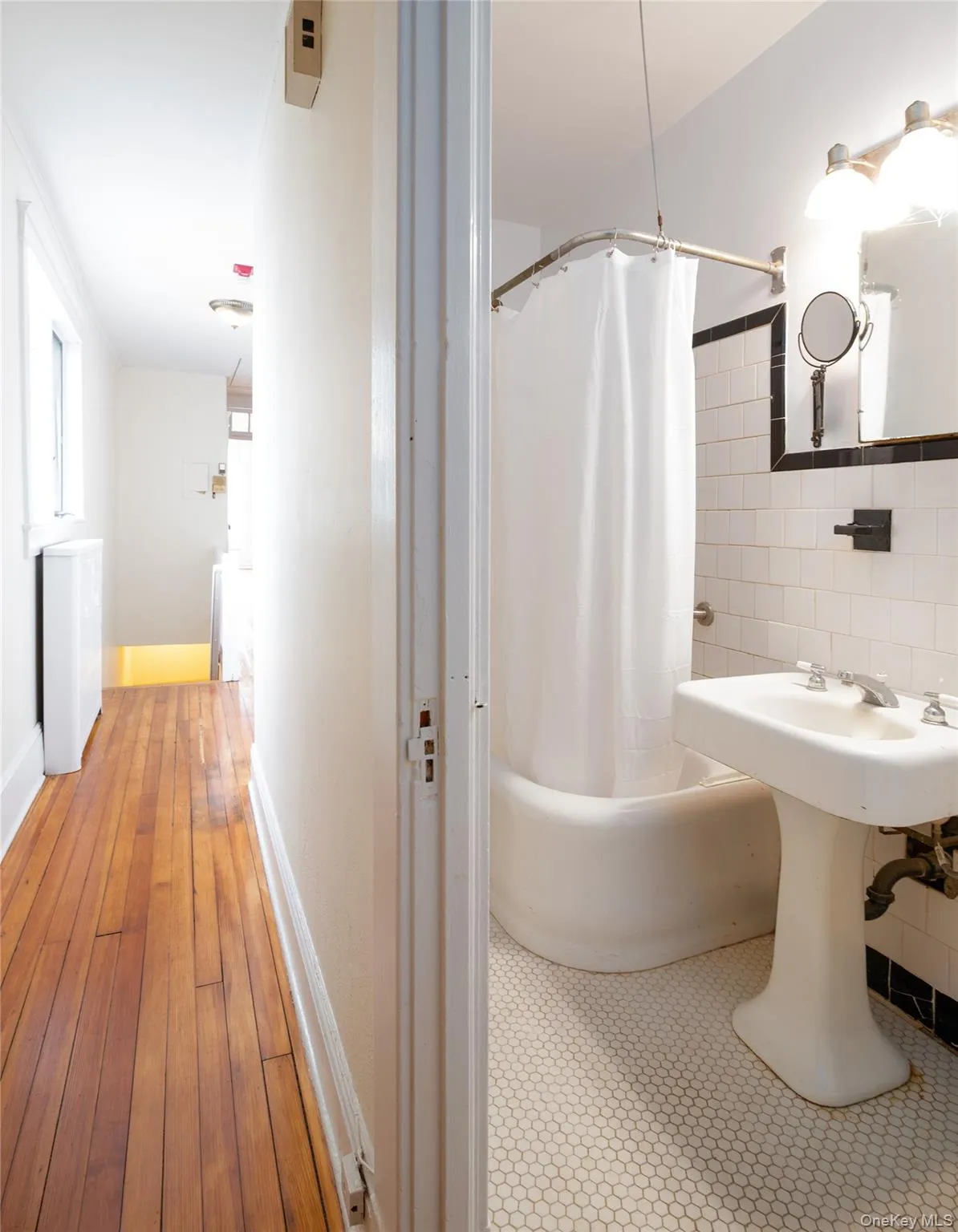 66 Main Street, Orangetown, NY, 3 Bedrooms Bedrooms, 5 Rooms Rooms,1 BathroomBathrooms,Residential Lease,For Rent,Main,0,1008582 66 Main Street, Orangetown, NY, 3 Bedrooms Bedrooms, 5 Rooms Rooms,1 BathroomBathrooms,Residential Lease,For Rent,Main,0,1008582
