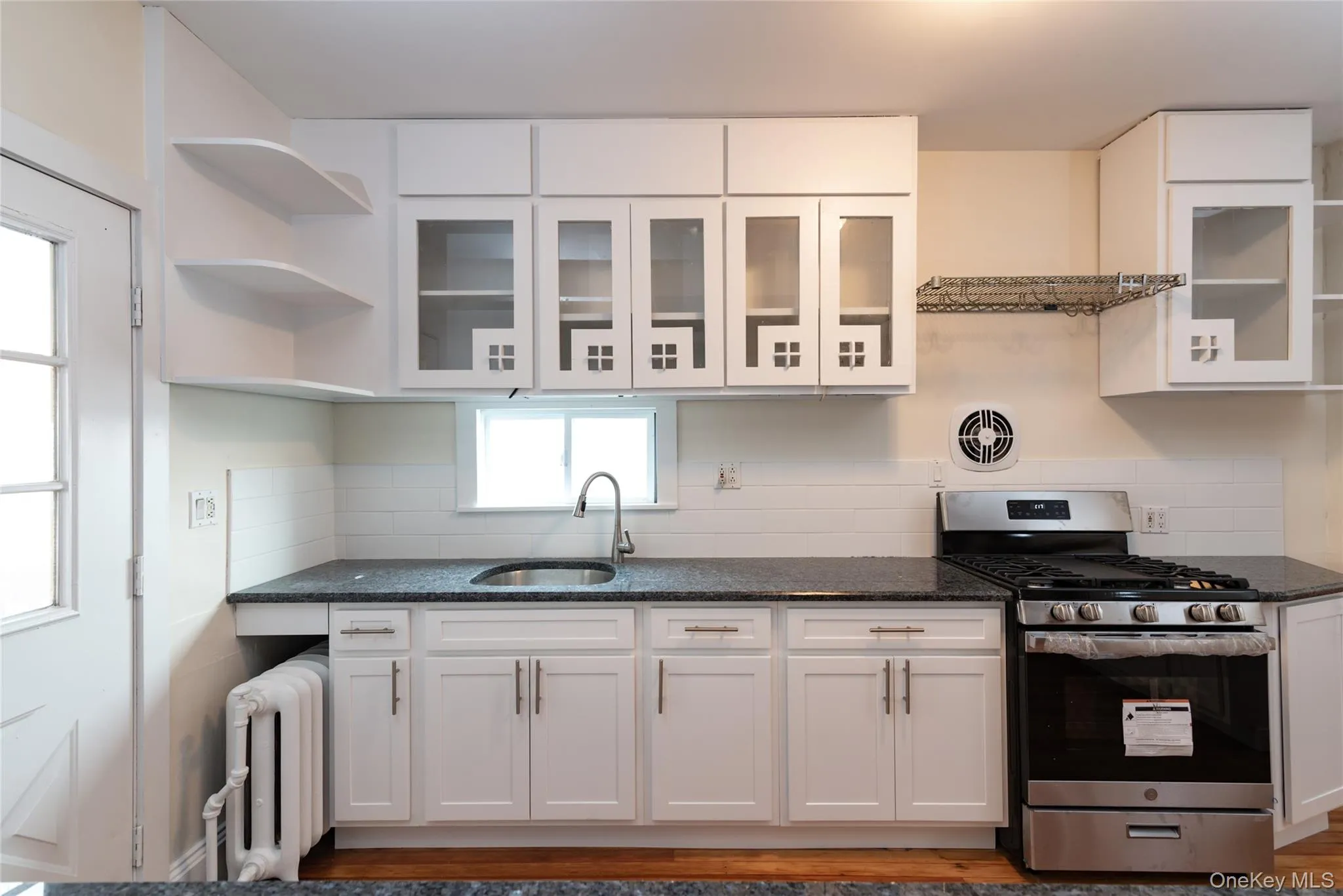 66 Main Street, Orangetown, NY, 3 Bedrooms Bedrooms, 5 Rooms Rooms,1 BathroomBathrooms,Residential Lease,For Rent,Main,0,1008582 66 Main Street, Orangetown, NY, 3 Bedrooms Bedrooms, 5 Rooms Rooms,1 BathroomBathrooms,Residential Lease,For Rent,Main,0,1008582
