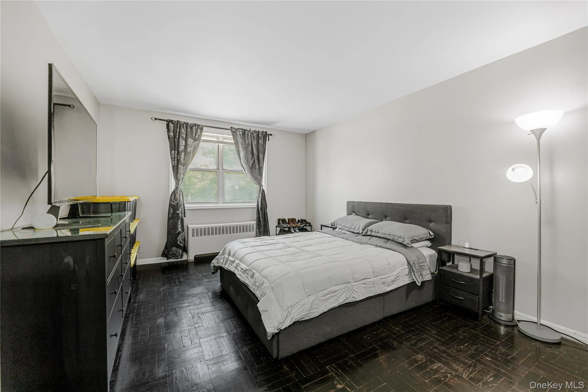 1234 Midland Avenue, Yonkers, NY, 2 Bedrooms Bedrooms, 4 Rooms Rooms,1 BathroomBathrooms,Residential,For Rent,Midland,0,1008583 1234 Midland Avenue, Yonkers, NY, 2 Bedrooms Bedrooms, 4 Rooms Rooms,1 BathroomBathrooms,Residential,For Rent,Midland,0,1008583