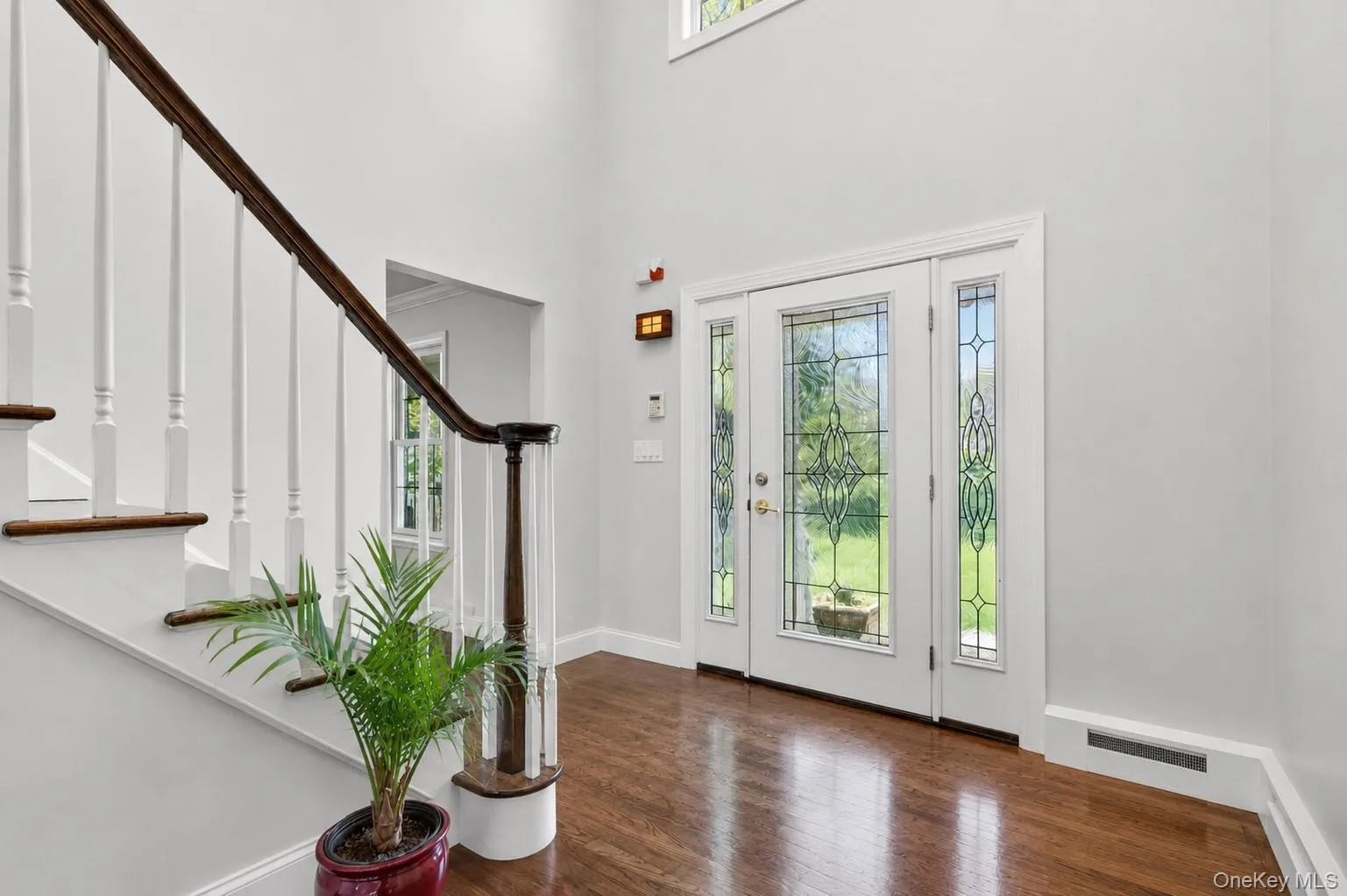 8 Apple Hill Drive, Woodbury, NY, 4 Bedrooms Bedrooms, 10 Rooms Rooms,4 BathroomsBathrooms,Residential,For Rent,Apple Hill,0,1008594 8 Apple Hill Drive, Woodbury, NY, 4 Bedrooms Bedrooms, 10 Rooms Rooms,4 BathroomsBathrooms,Residential,For Rent,Apple Hill,0,1008594