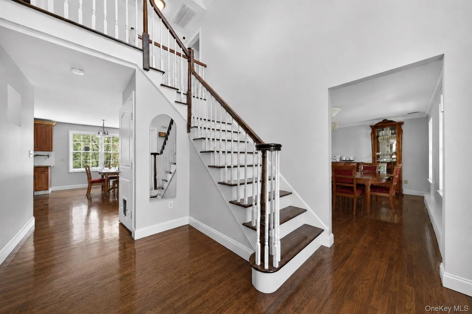 8 Apple Hill Drive, Woodbury, NY, 4 Bedrooms Bedrooms, 10 Rooms Rooms,4 BathroomsBathrooms,Residential,For Rent,Apple Hill,0,1008594 8 Apple Hill Drive, Woodbury, NY, 4 Bedrooms Bedrooms, 10 Rooms Rooms,4 BathroomsBathrooms,Residential,For Rent,Apple Hill,0,1008594