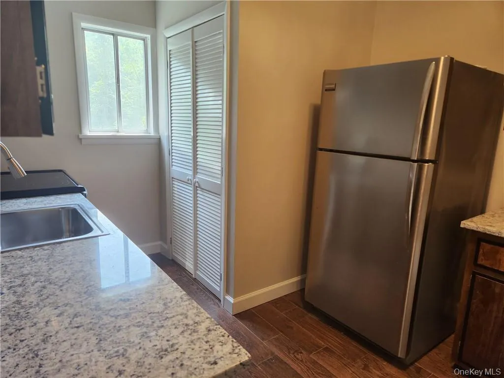 2 Elmhurst Avenue, Newburgh (town), NY, 2 Bedrooms Bedrooms, 5 Rooms Rooms,1 BathroomBathrooms,Residential Lease,For Rent,Elmhurst,0,1008596 2 Elmhurst Avenue, Newburgh (town), NY, 2 Bedrooms Bedrooms, 5 Rooms Rooms,1 BathroomBathrooms,Residential Lease,For Rent,Elmhurst,0,1008596
