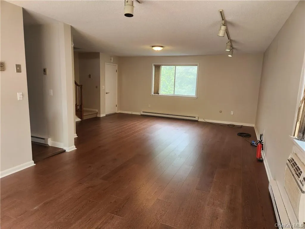 2 Elmhurst Avenue, Newburgh (town), NY, 2 Bedrooms Bedrooms, 5 Rooms Rooms,1 BathroomBathrooms,Residential Lease,For Rent,Elmhurst,0,1008596 2 Elmhurst Avenue, Newburgh (town), NY, 2 Bedrooms Bedrooms, 5 Rooms Rooms,1 BathroomBathrooms,Residential Lease,For Rent,Elmhurst,0,1008596