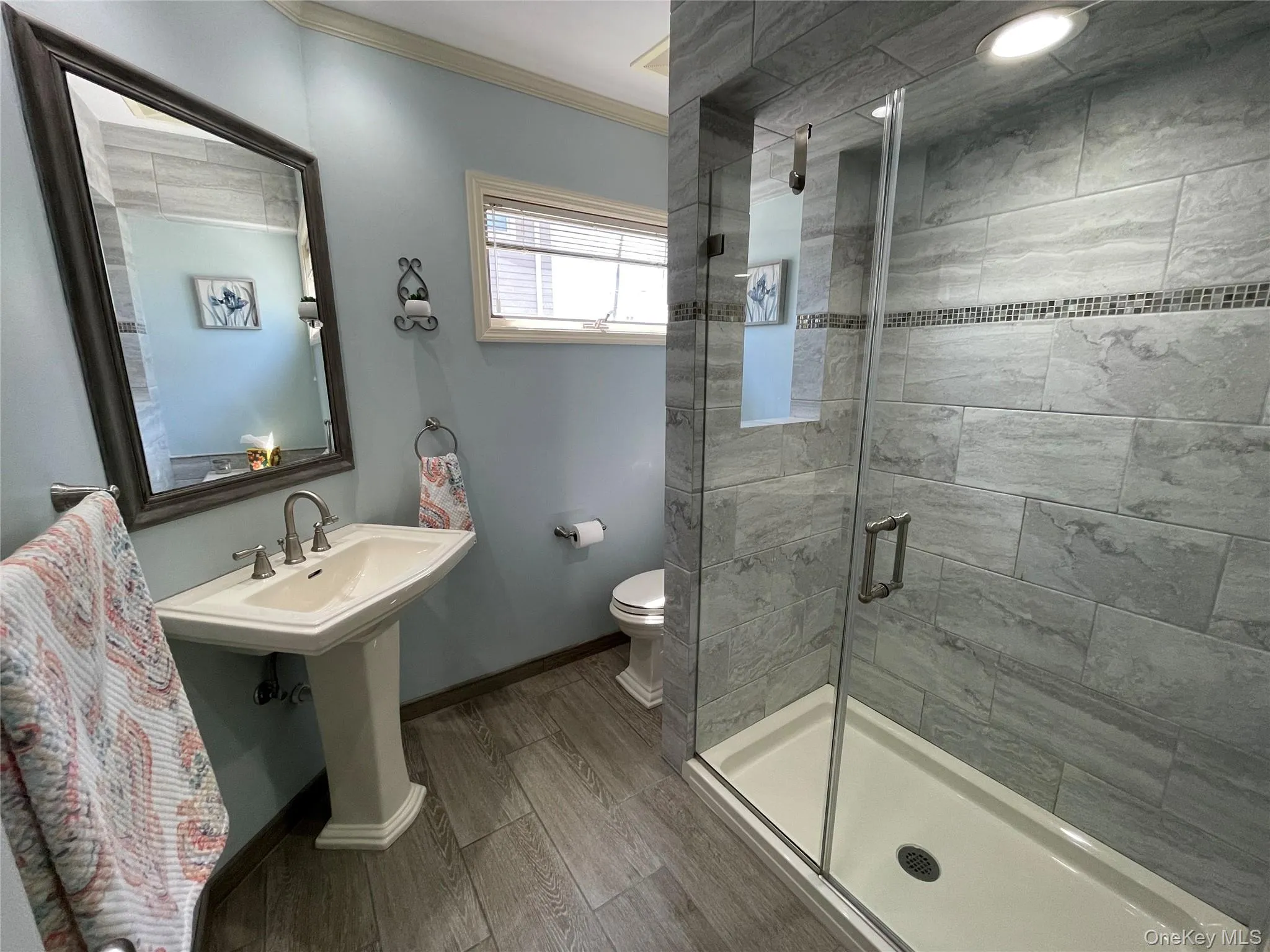 Sparkling Bathroom Sparkling Bathroom