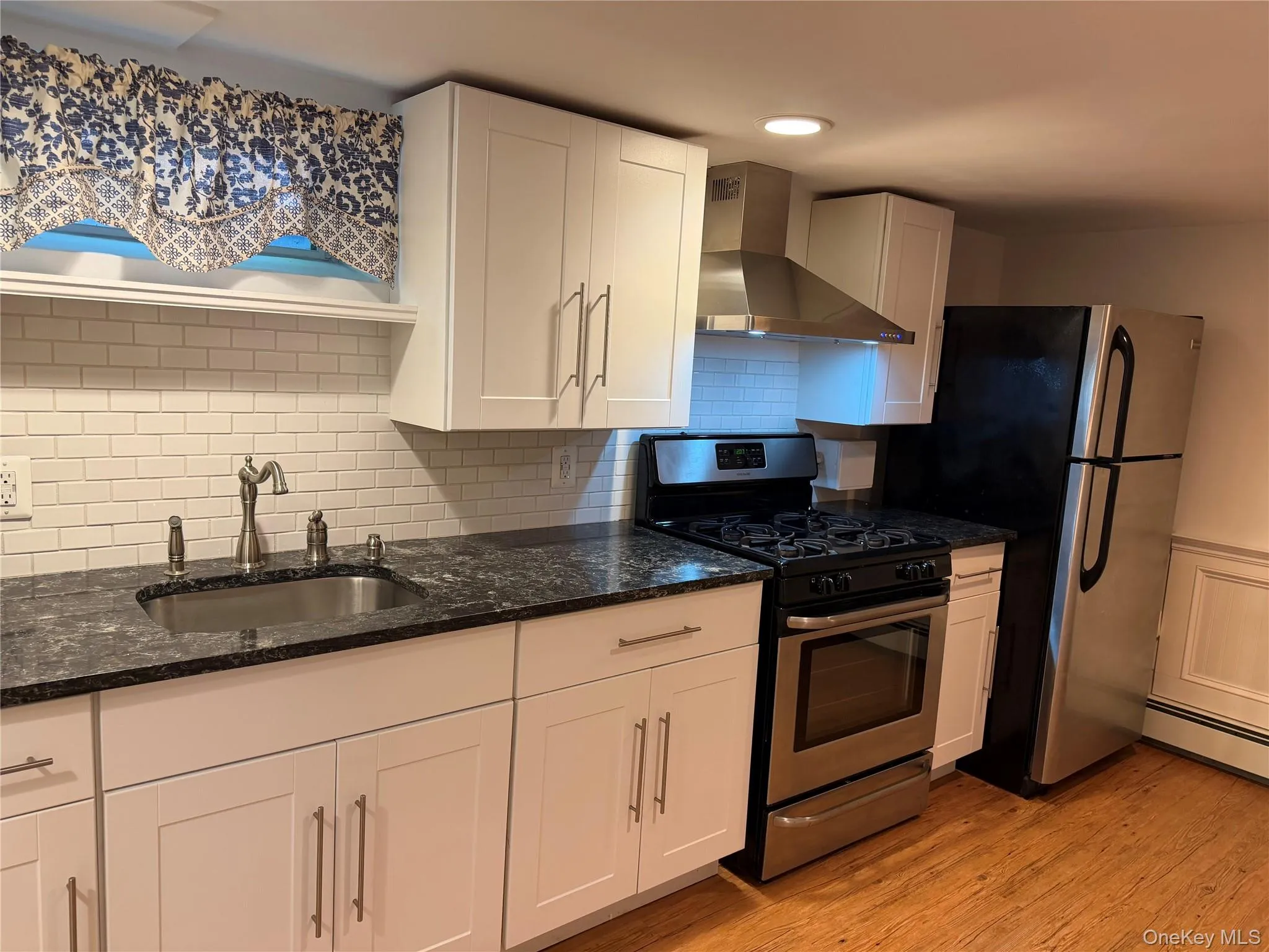 19 Laurel St, Brookhaven, NY, 1 Bedroom Bedrooms, 3 Rooms Rooms,1 BathroomBathrooms,Residential Lease,For Rent,Laurel St,0,1008604 19 Laurel St, Brookhaven, NY, 1 Bedroom Bedrooms, 3 Rooms Rooms,1 BathroomBathrooms,Residential Lease,For Rent,Laurel St,0,1008604