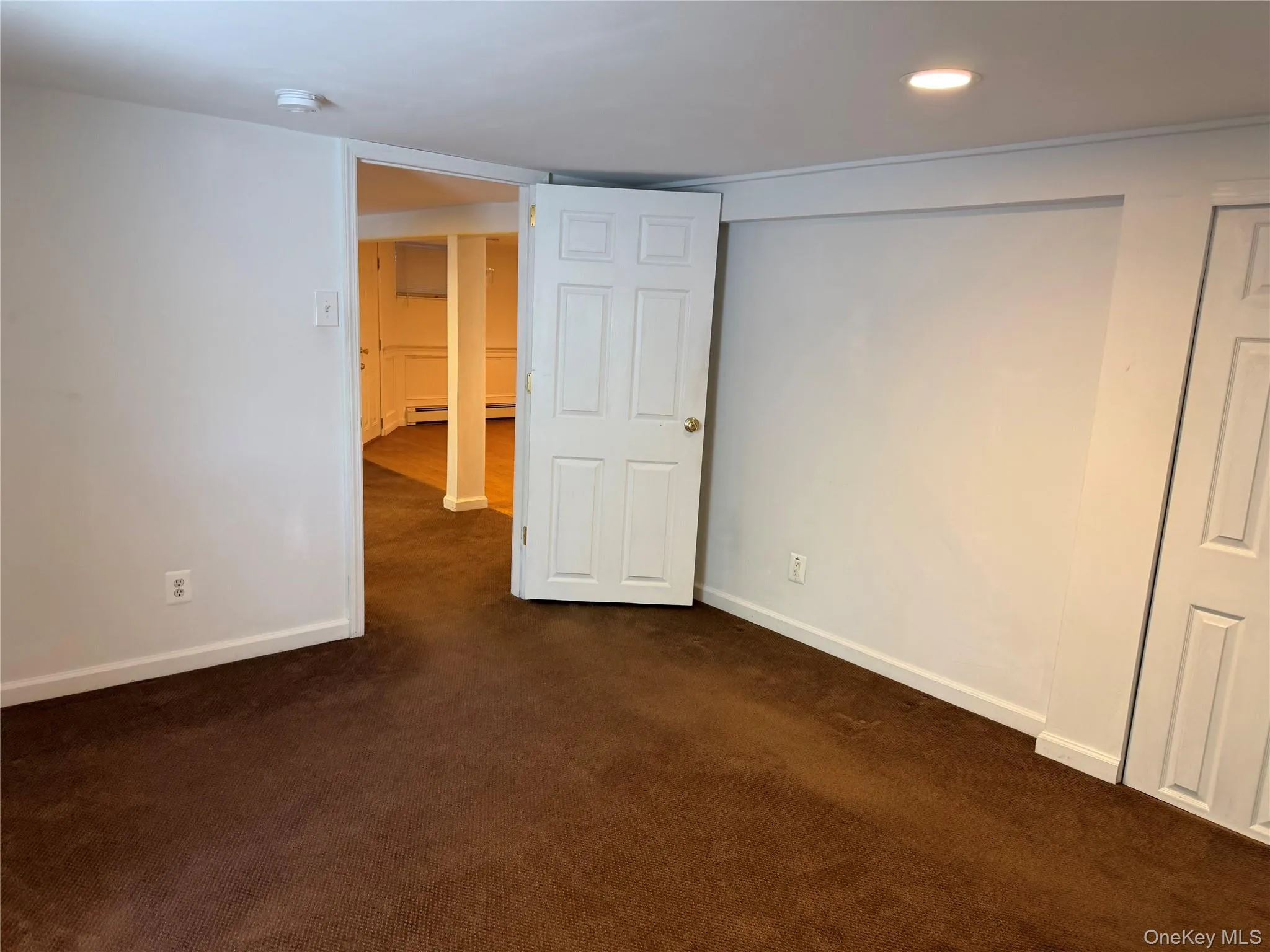 19 Laurel St, Brookhaven, NY, 1 Bedroom Bedrooms, 3 Rooms Rooms,1 BathroomBathrooms,Residential Lease,For Rent,Laurel St,0,1008604 19 Laurel St, Brookhaven, NY, 1 Bedroom Bedrooms, 3 Rooms Rooms,1 BathroomBathrooms,Residential Lease,For Rent,Laurel St,0,1008604
