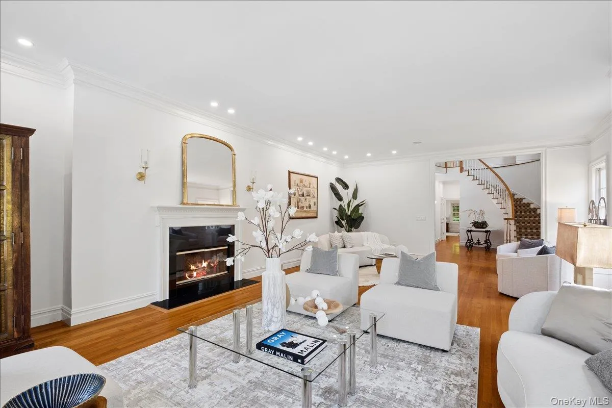 3 Oak Lane, Mamaroneck, NY, 7 Bedrooms Bedrooms, 12 Rooms Rooms,6 BathroomsBathrooms,Residential,For Rent,Oak,0,1008614 3 Oak Lane, Mamaroneck, NY, 7 Bedrooms Bedrooms, 12 Rooms Rooms,6 BathroomsBathrooms,Residential,For Rent,Oak,0,1008614