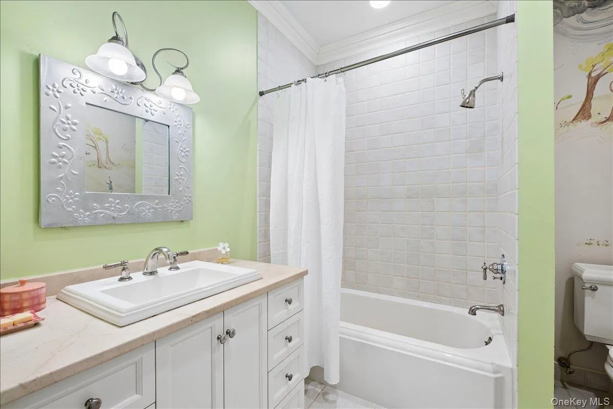 3 Oak Lane, Mamaroneck, NY, 7 Bedrooms Bedrooms, 12 Rooms Rooms,6 BathroomsBathrooms,Residential,For Rent,Oak,0,1008614 3 Oak Lane, Mamaroneck, NY, 7 Bedrooms Bedrooms, 12 Rooms Rooms,6 BathroomsBathrooms,Residential,For Rent,Oak,0,1008614