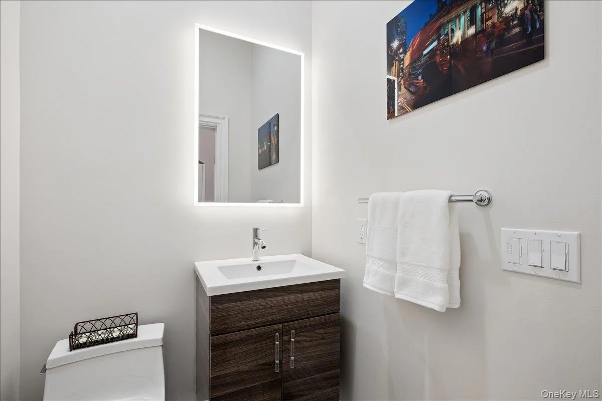 3 Oak Lane, Mamaroneck, NY, 7 Bedrooms Bedrooms, 12 Rooms Rooms,6 BathroomsBathrooms,Residential,For Rent,Oak,0,1008614 3 Oak Lane, Mamaroneck, NY, 7 Bedrooms Bedrooms, 12 Rooms Rooms,6 BathroomsBathrooms,Residential,For Rent,Oak,0,1008614
