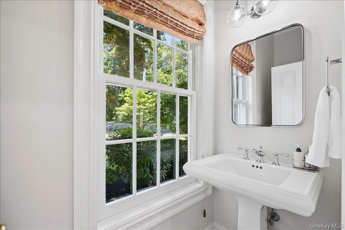 3 Oak Lane, Mamaroneck, NY, 7 Bedrooms Bedrooms, 12 Rooms Rooms,6 BathroomsBathrooms,Residential,For Rent,Oak,0,1008614 3 Oak Lane, Mamaroneck, NY, 7 Bedrooms Bedrooms, 12 Rooms Rooms,6 BathroomsBathrooms,Residential,For Rent,Oak,0,1008614